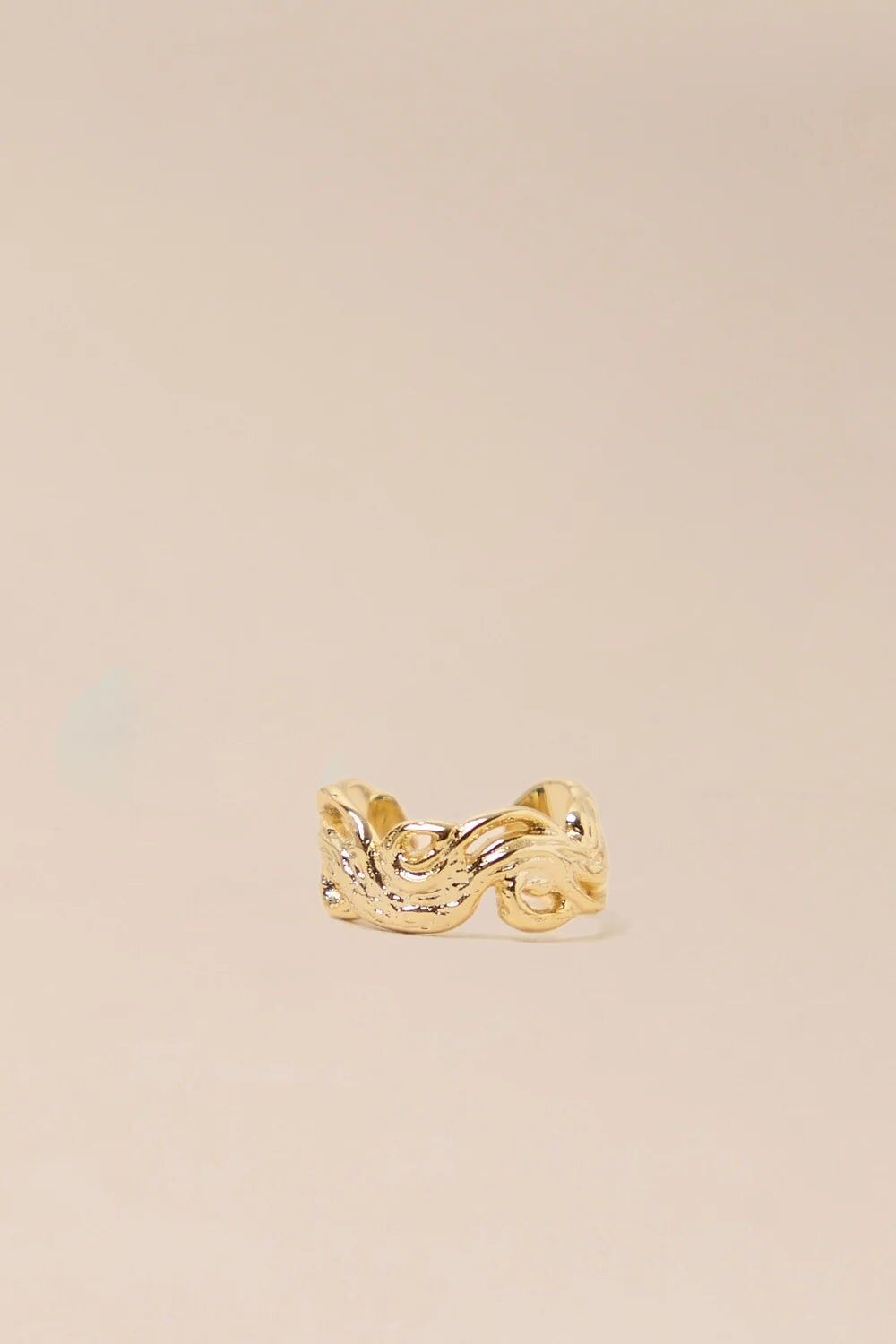 Colette Earcuff