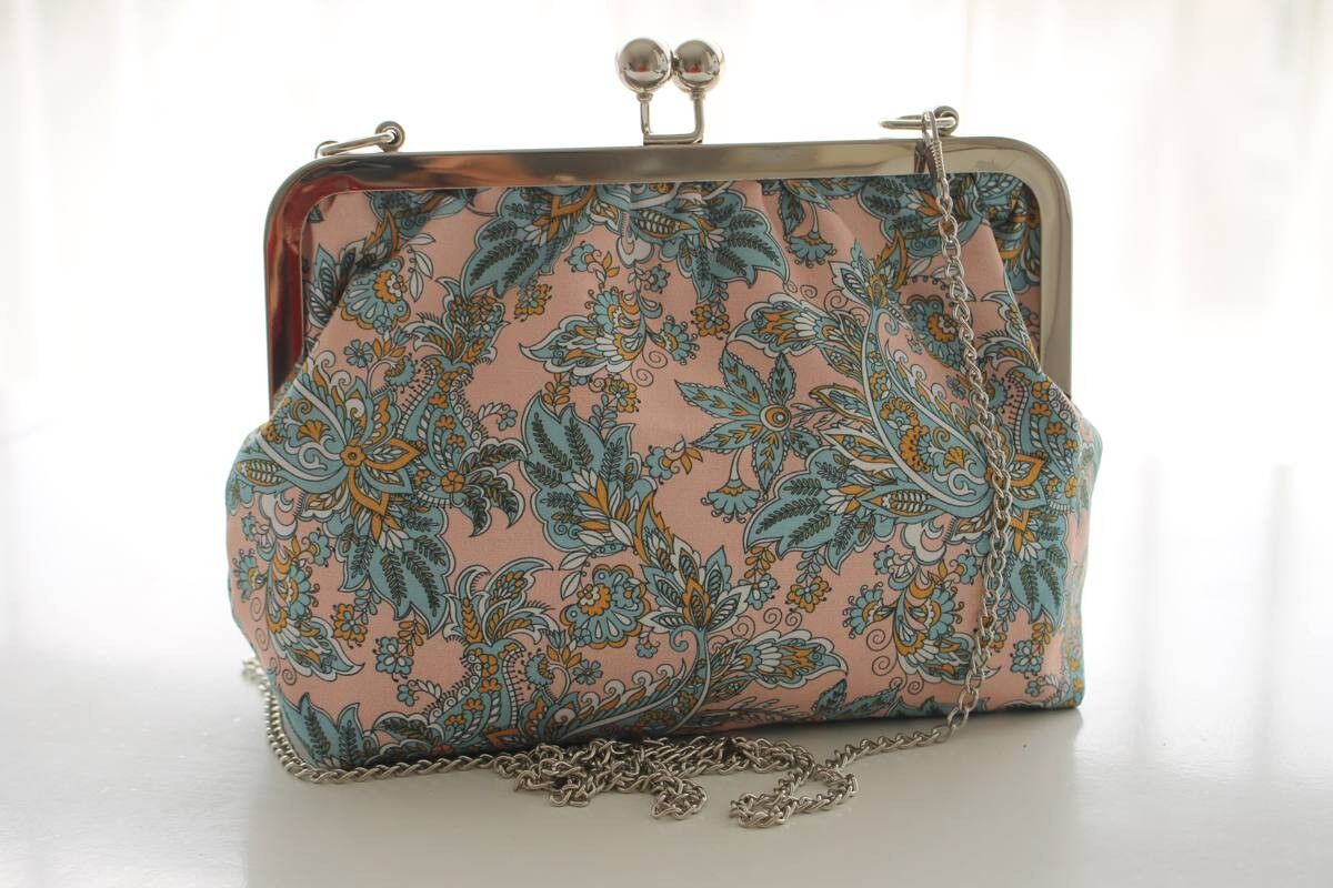 Emma – Retro-Tasche aus blauem Kaschmir