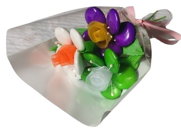 Mini ramo de 3 margaritas en grageas de chocolate