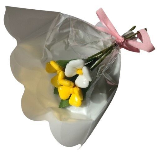 Mini ramo de 3 prímulas en grageas de chocolate