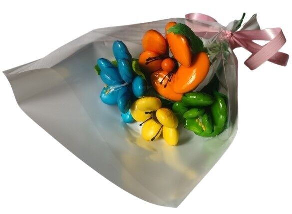 Mini ramo de fresia rosa y anémona rosa de Warhol en grageas de chocolate