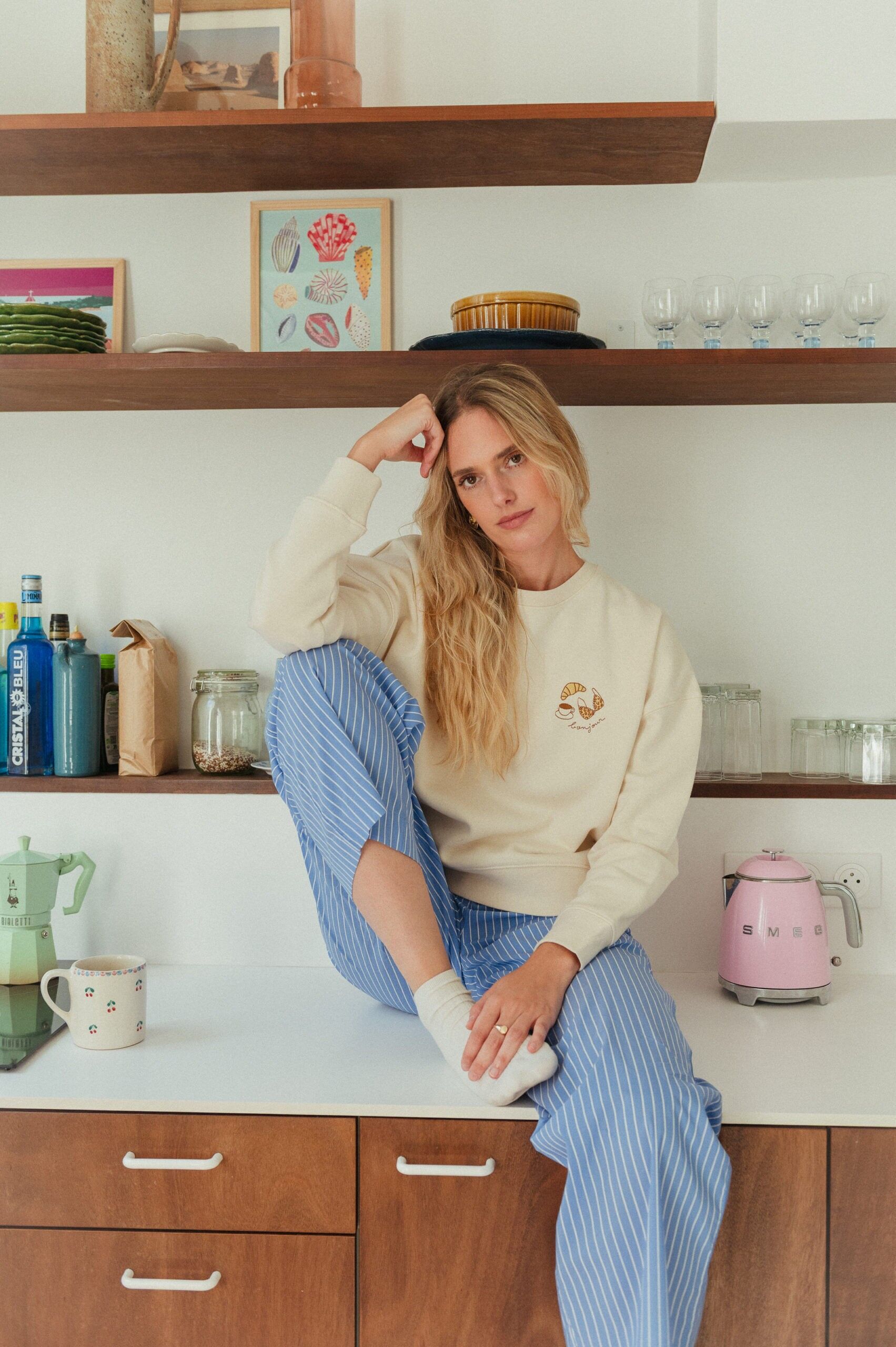 Sudadera bordada Bonjour Paris