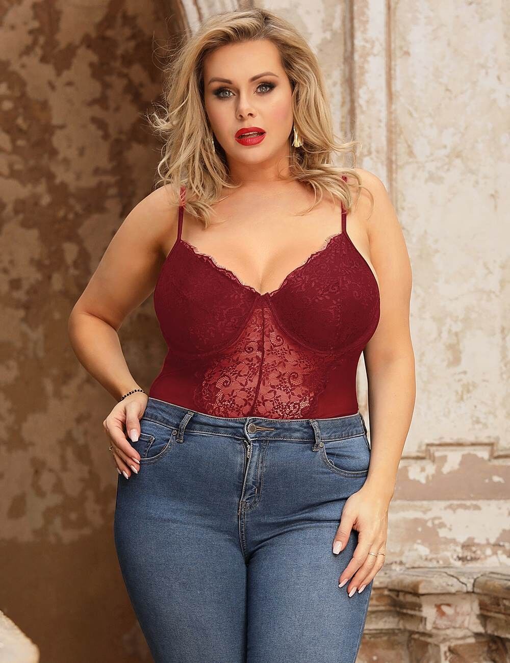 Plus Size Cross Open Red High Quality Lace Spleiß Sexy Teddy mit Bügeln