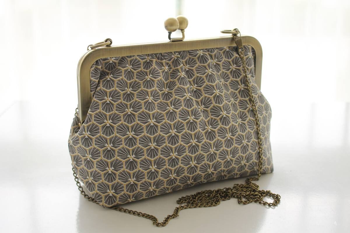 Emma Sun Graue Retro-Tasche