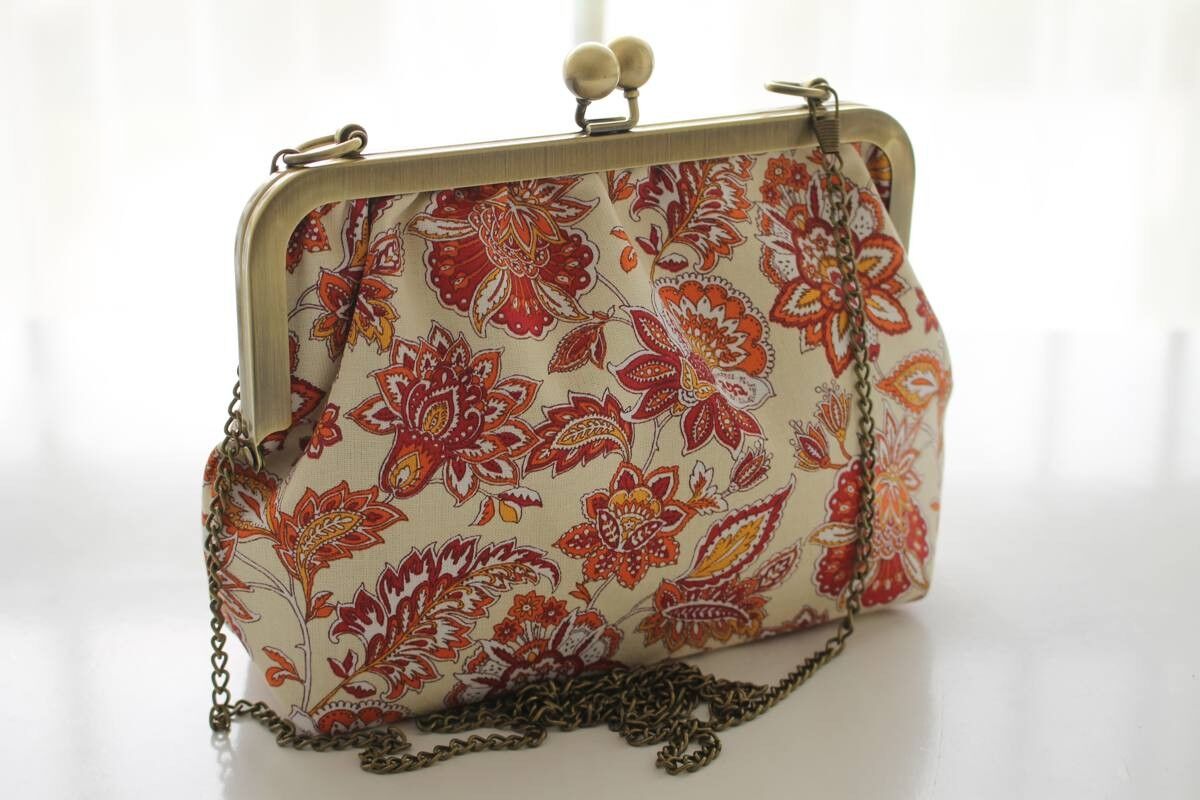 Emma Lotus Beige Retro-Tasche