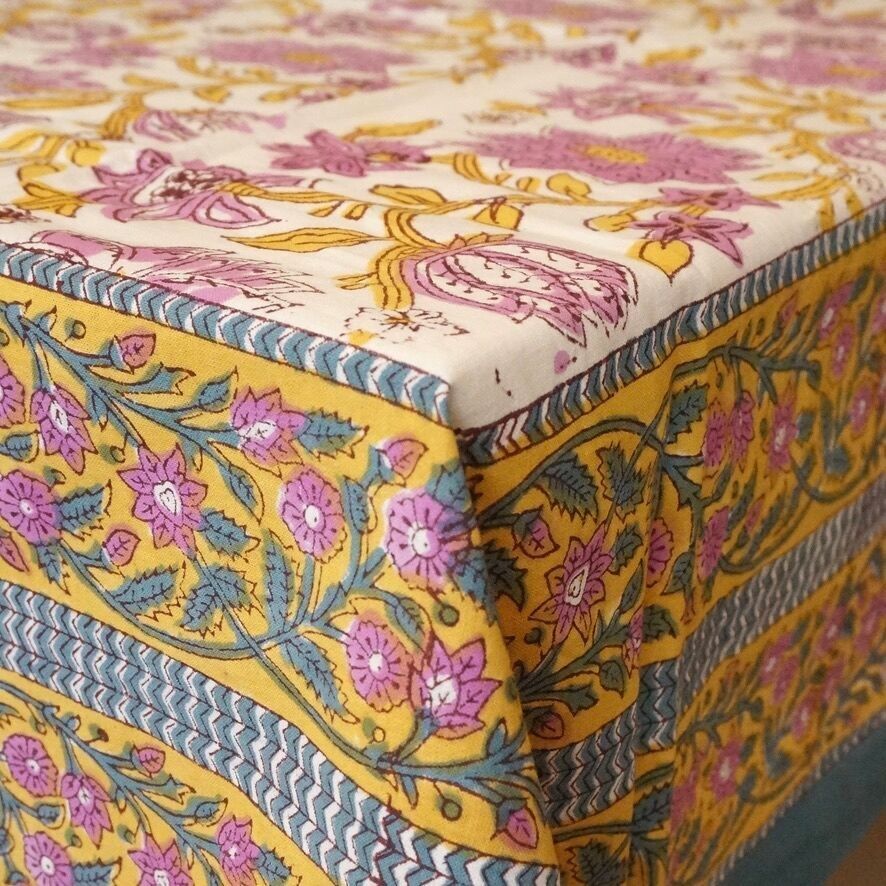 Rectangular cotton tablecloth with "Java" print