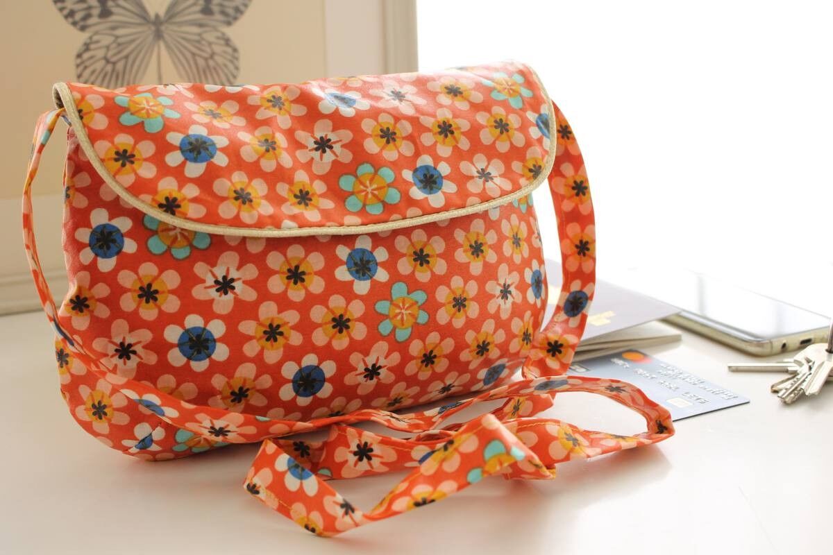 Anaé Nami orangefarbene Tasche