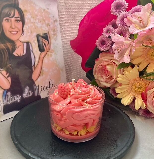 Candle, gourmet, wild strawberry