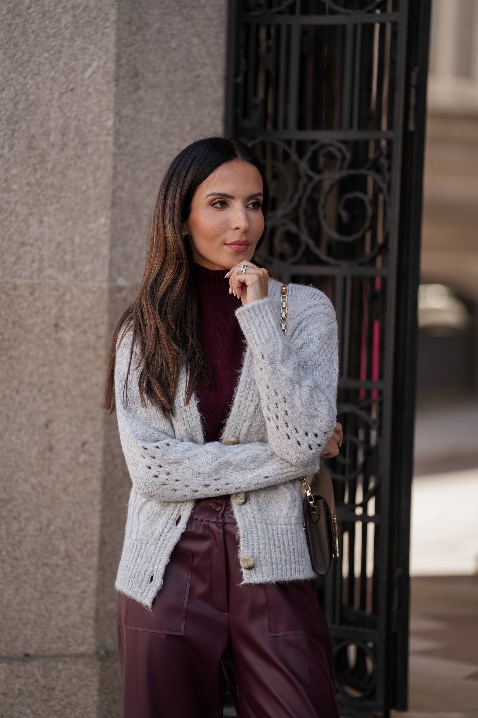 Casaco Tricotado Perfurado