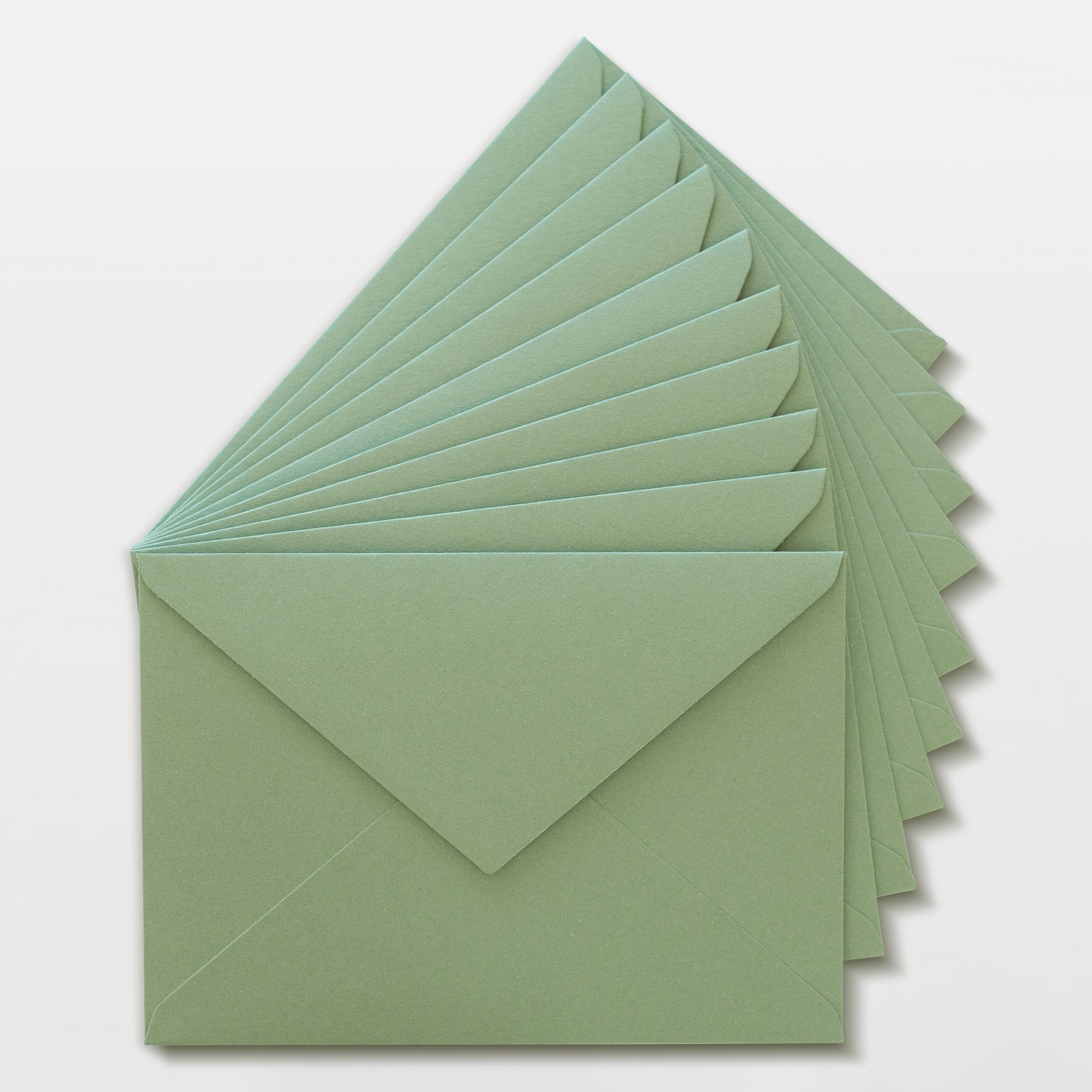 Enveloppe verte C6 en papier durable, certifiée FSC