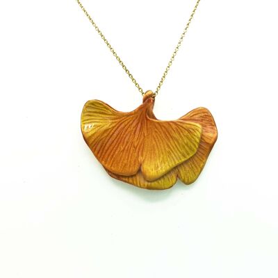 Collar con colgante de Ginkgo naranja