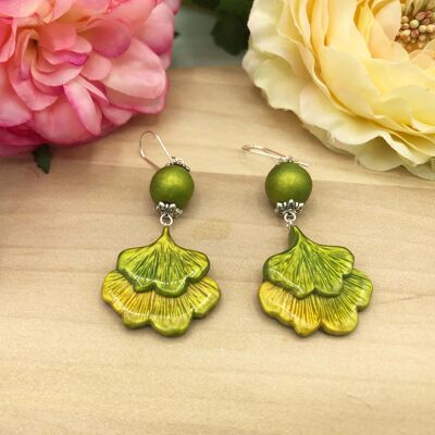 Double crochet green Ginkgo leaf earrings