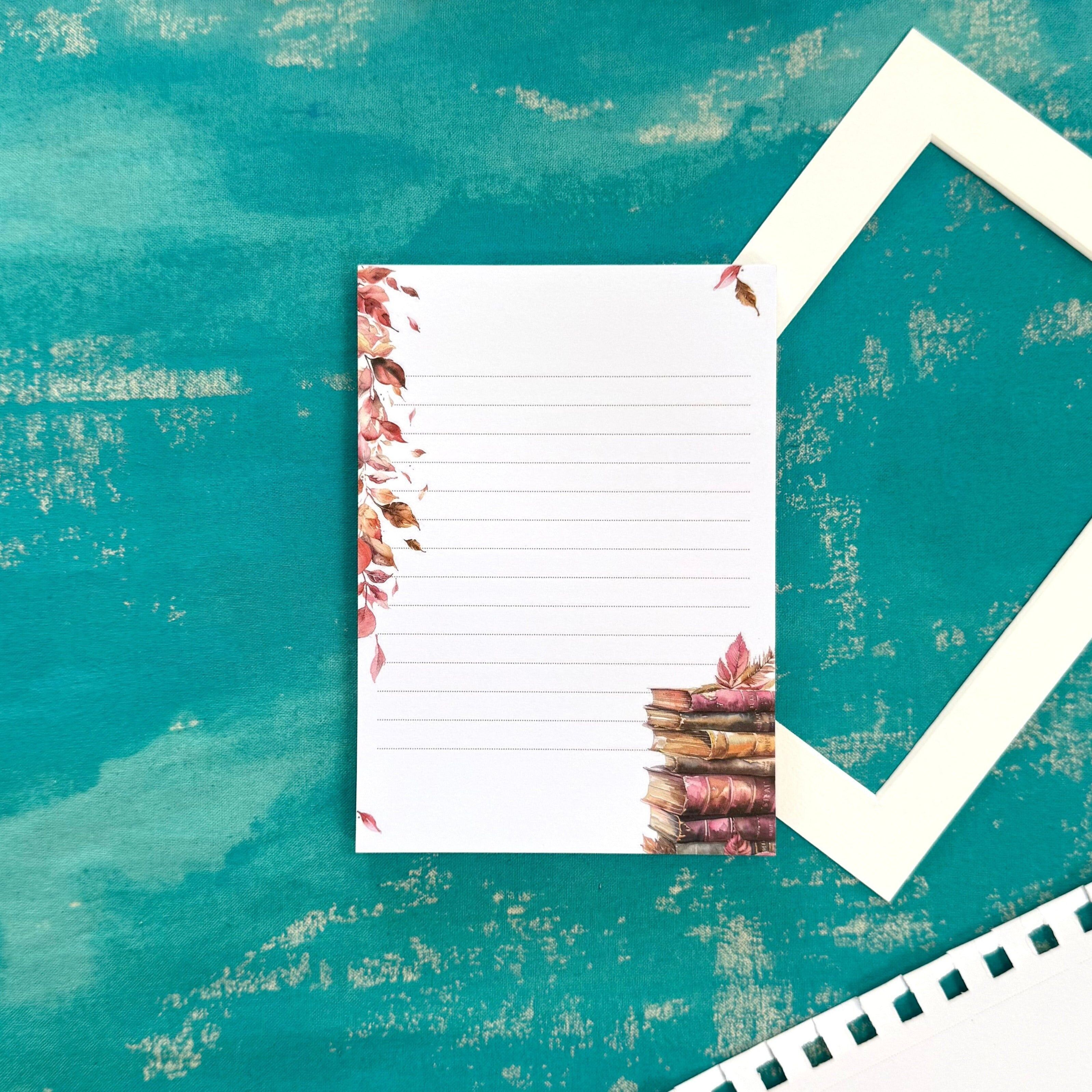 Bloc de notas rayado A6 de Autumn Library: bloc de notas compacto para escribir en otoño, ideal para llevar.