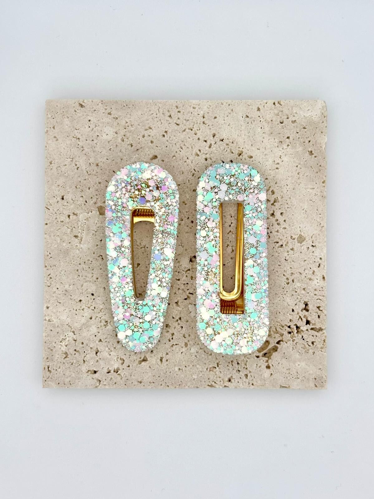 Barrette - Pearly white - Rectangle