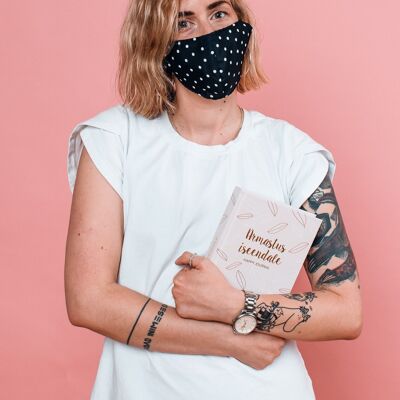 Reusable cotton face mask - polka dots