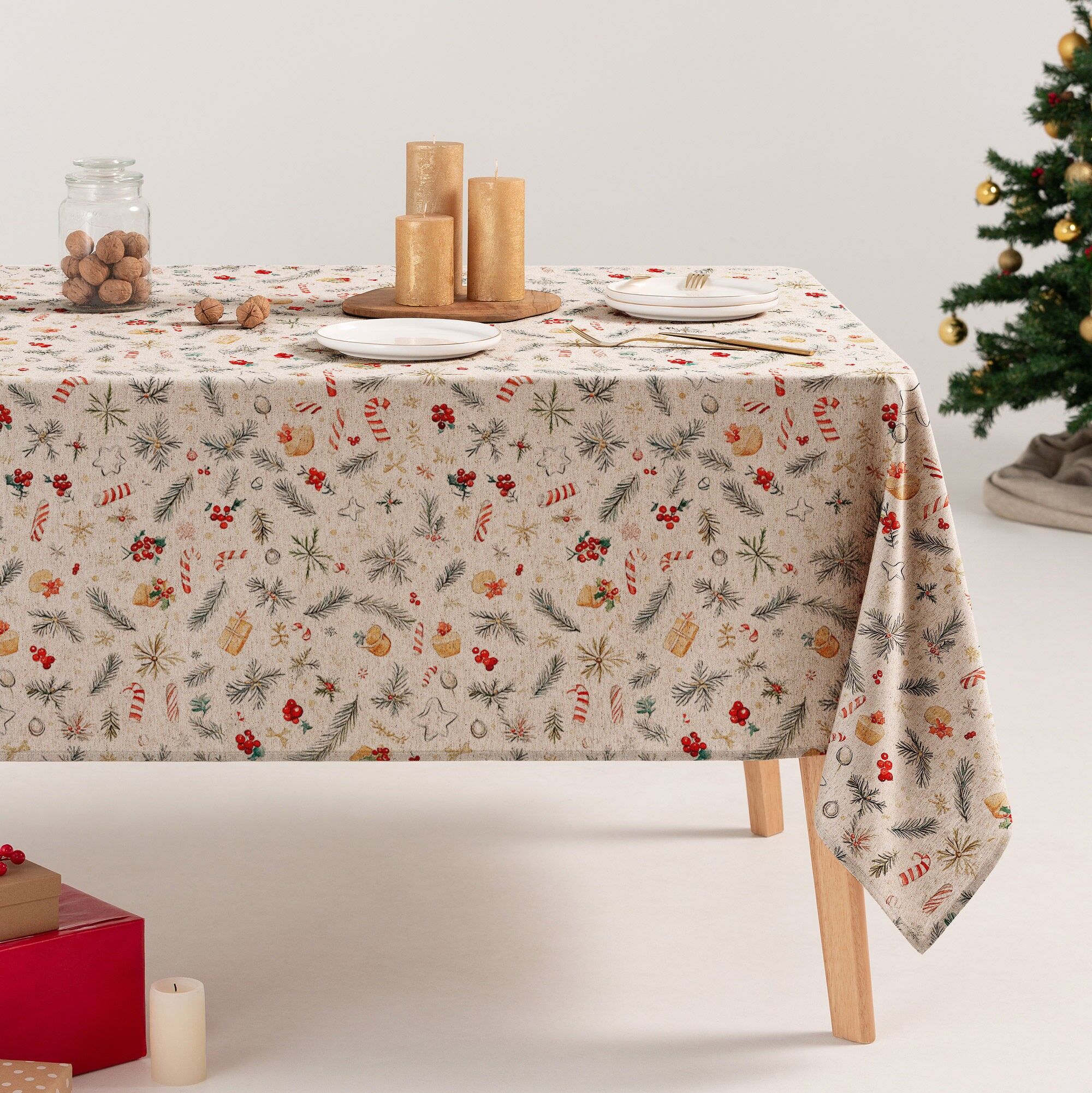 Soft cotton linen Christmas tablecloth with Carmy print