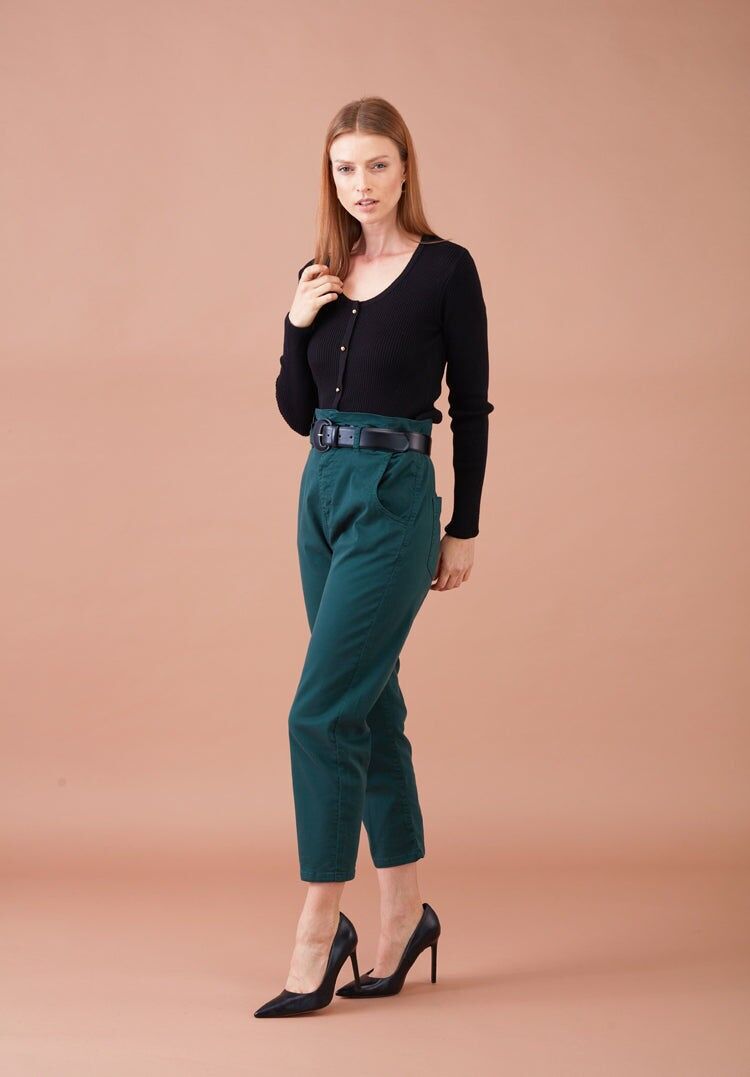 Calça Sarja com Folho