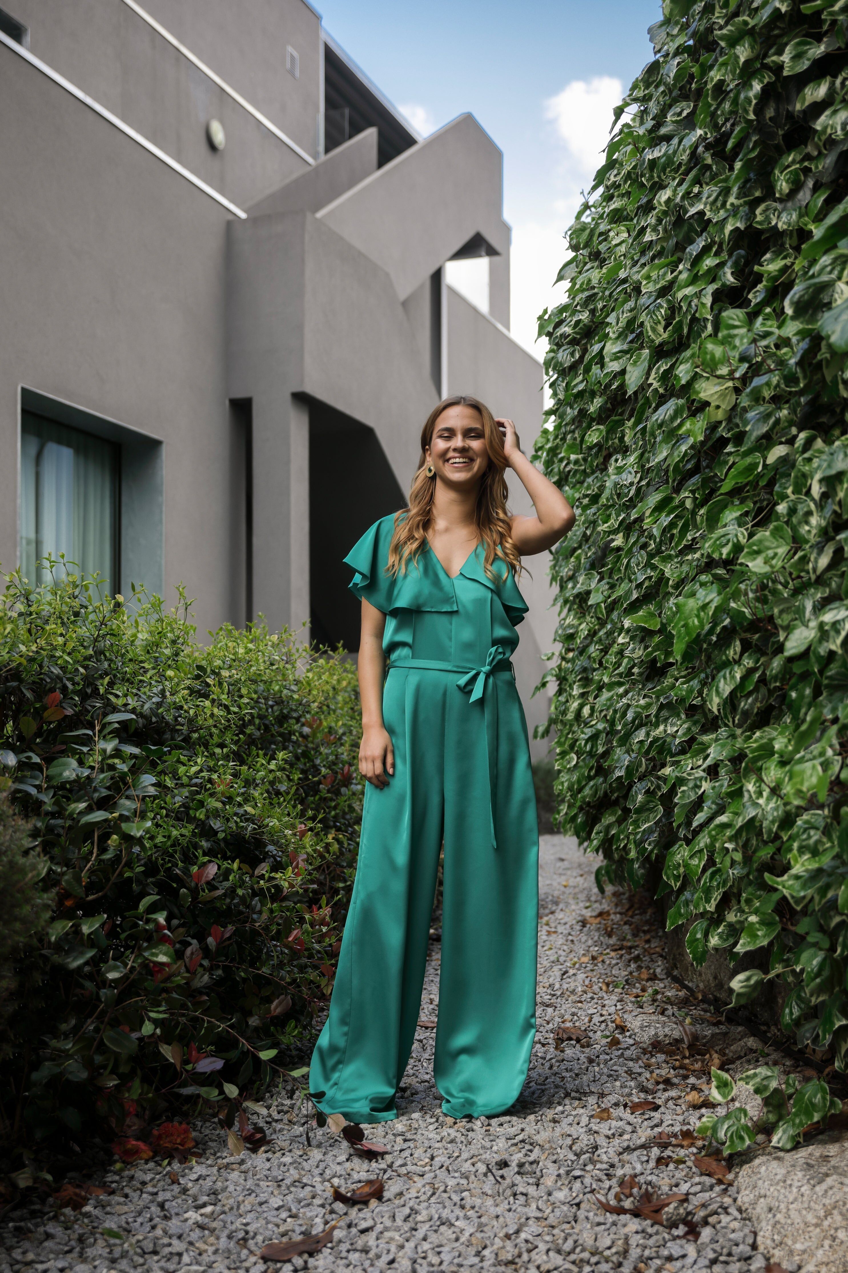 Macacão Comprido Folho Assimétrico