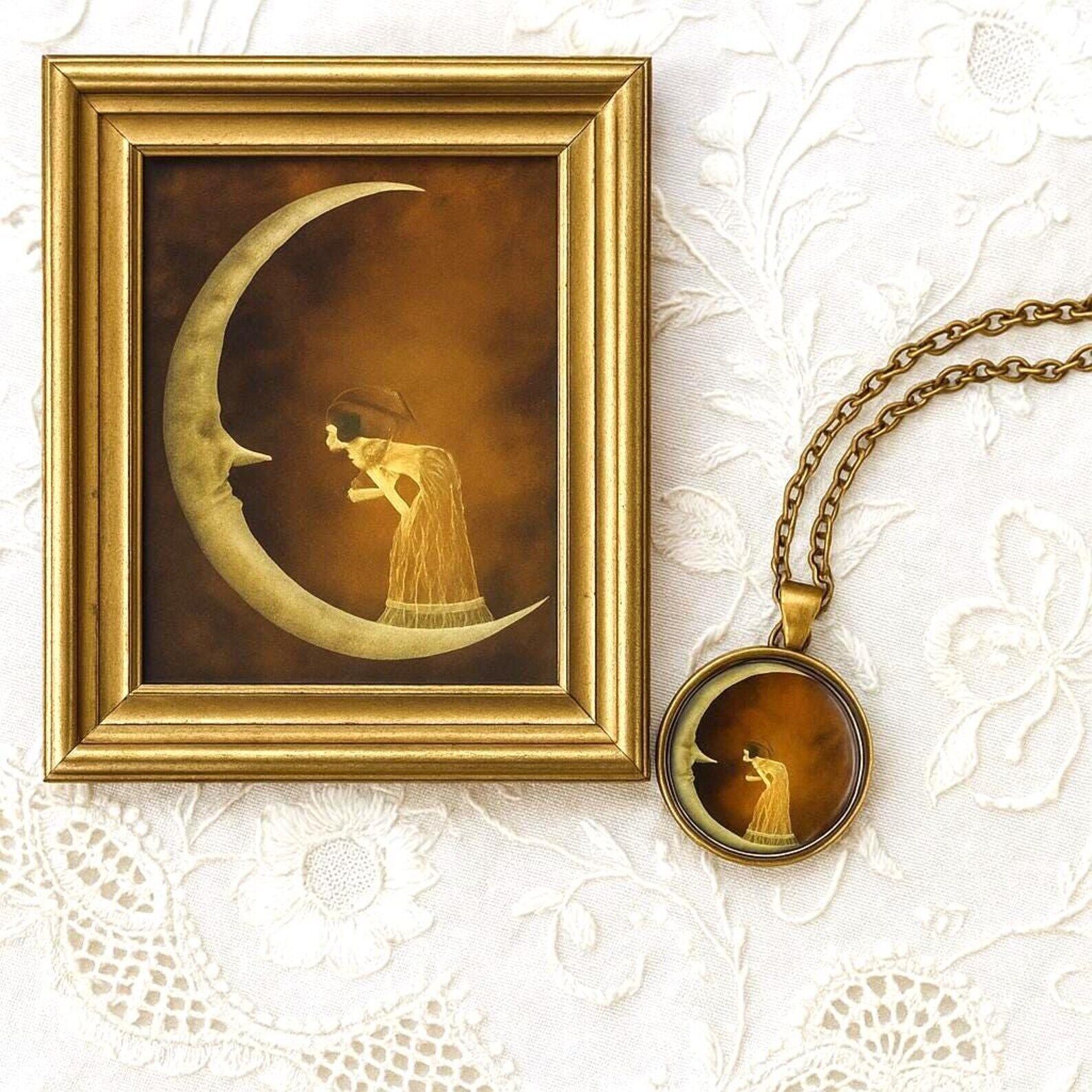 Collana Donna nella Luna