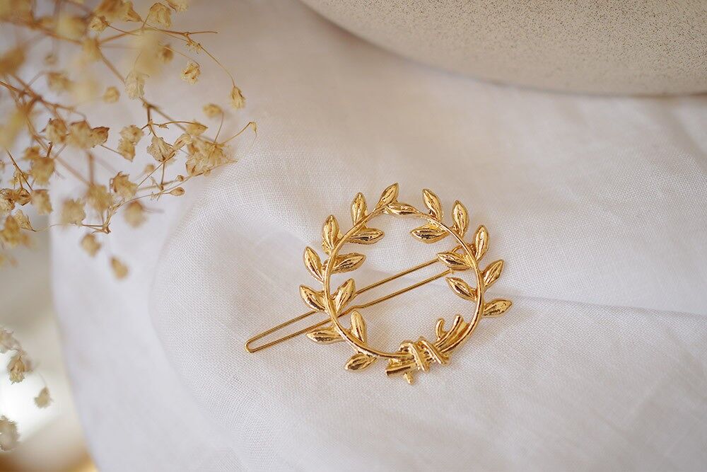 Barrette Olivia Round Golden Foliage