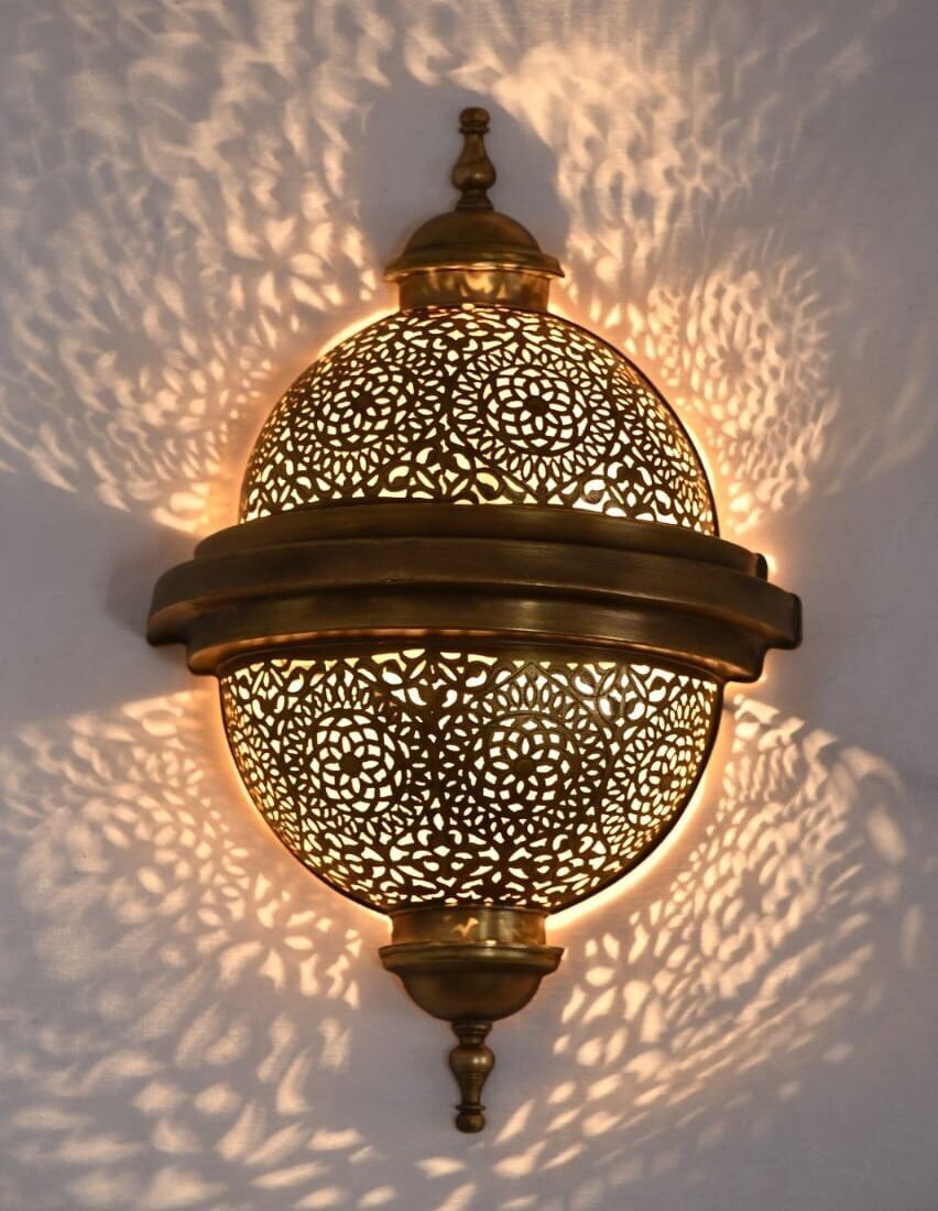 Applique da parete Marrakech – Applique marocchina fatta a mano con calligrafia araba e design geometrico