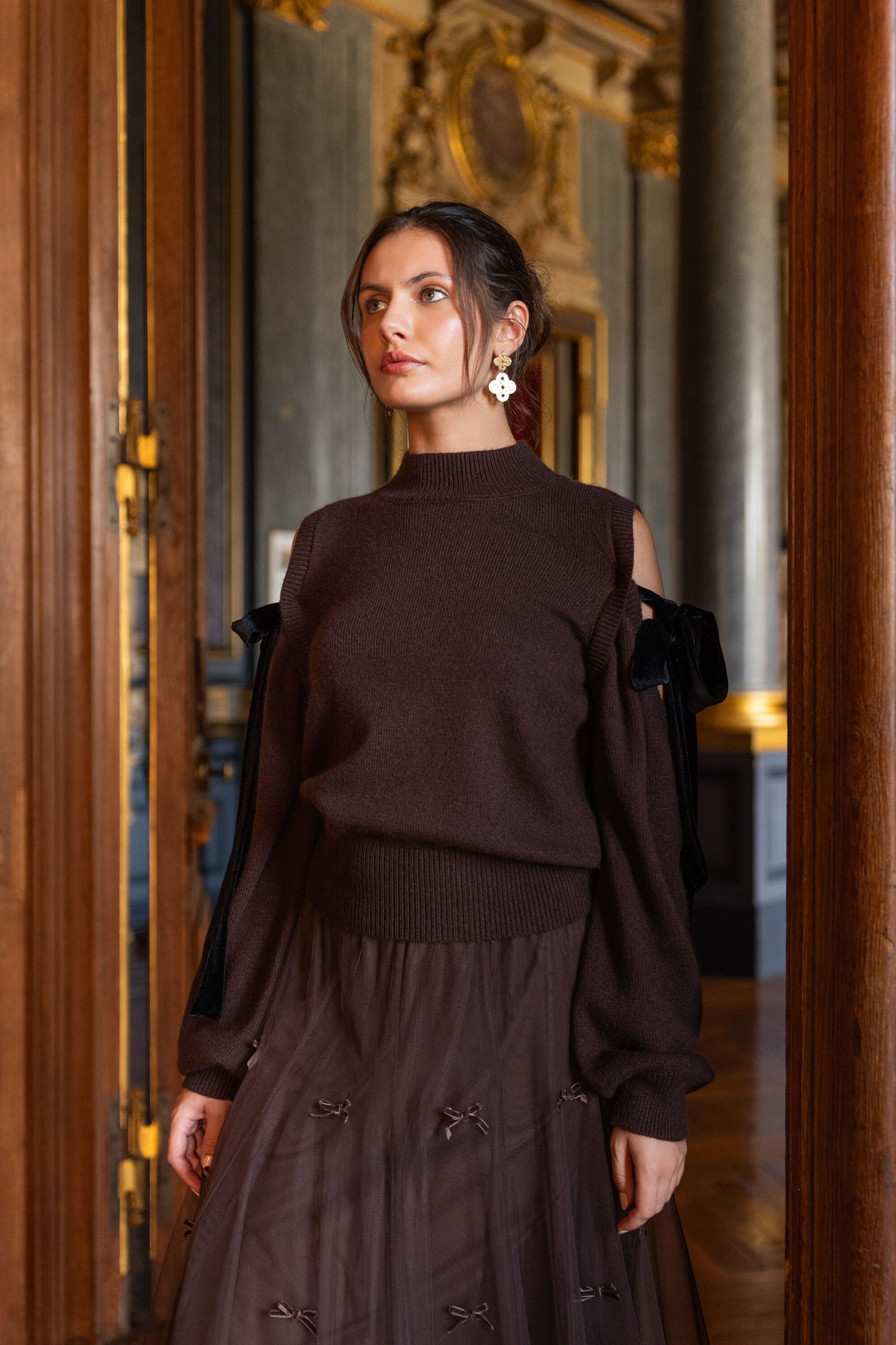 Suéter Charlotte con hombros descubiertos y lazos extraíbles - 8812