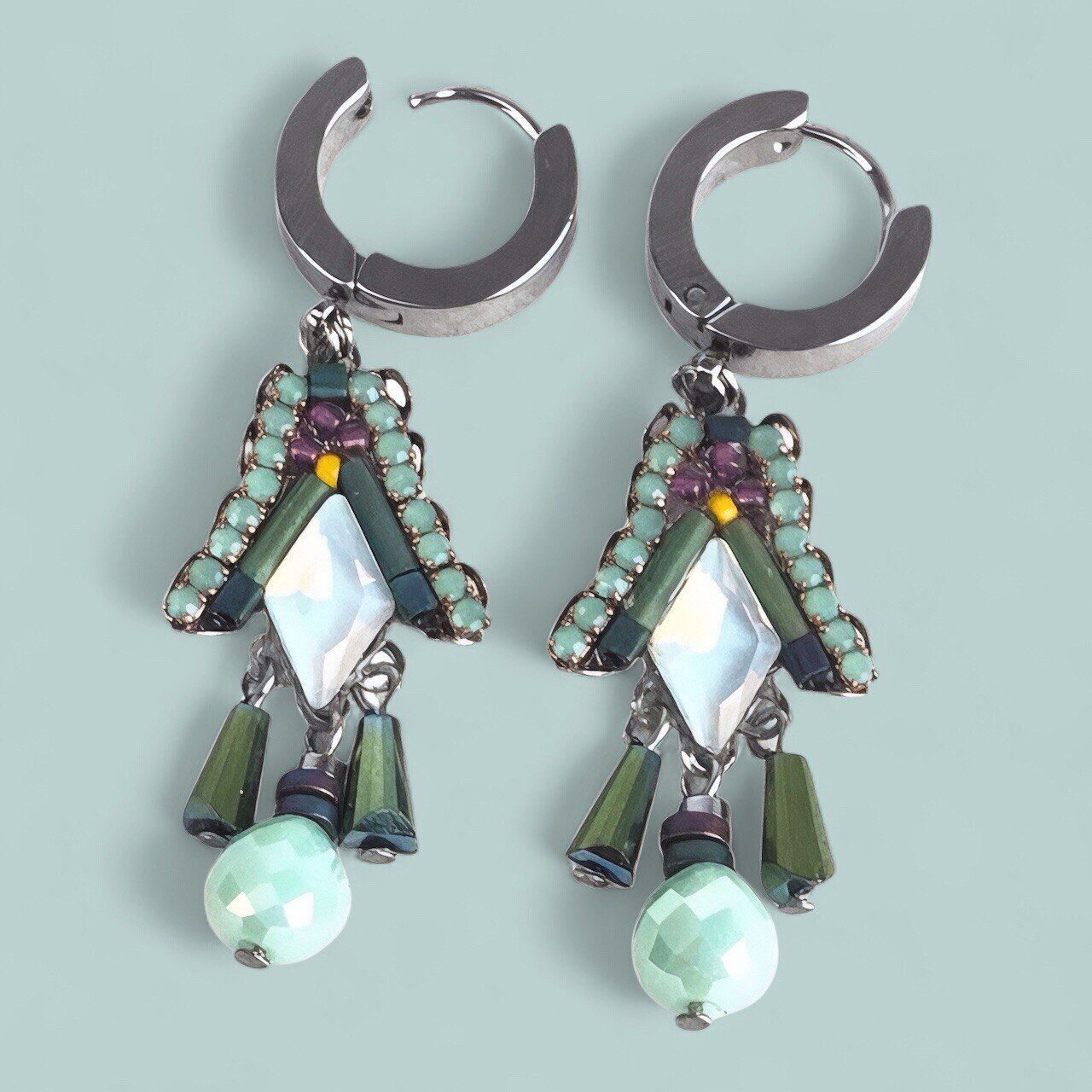 Orecchini di cristallo con tulipano verde