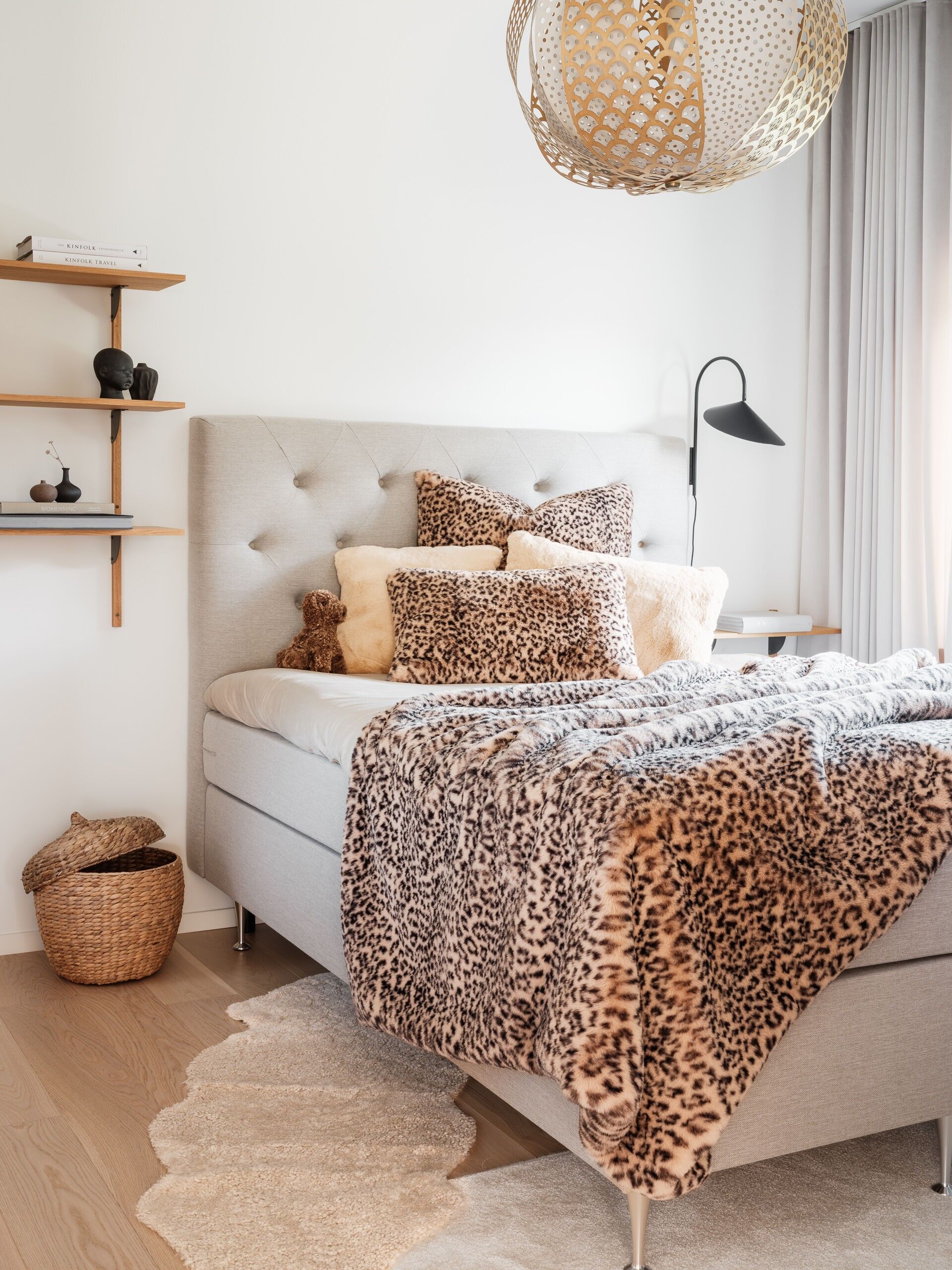 Leo Blanket/Bedspread L - Cream (140x220cm)