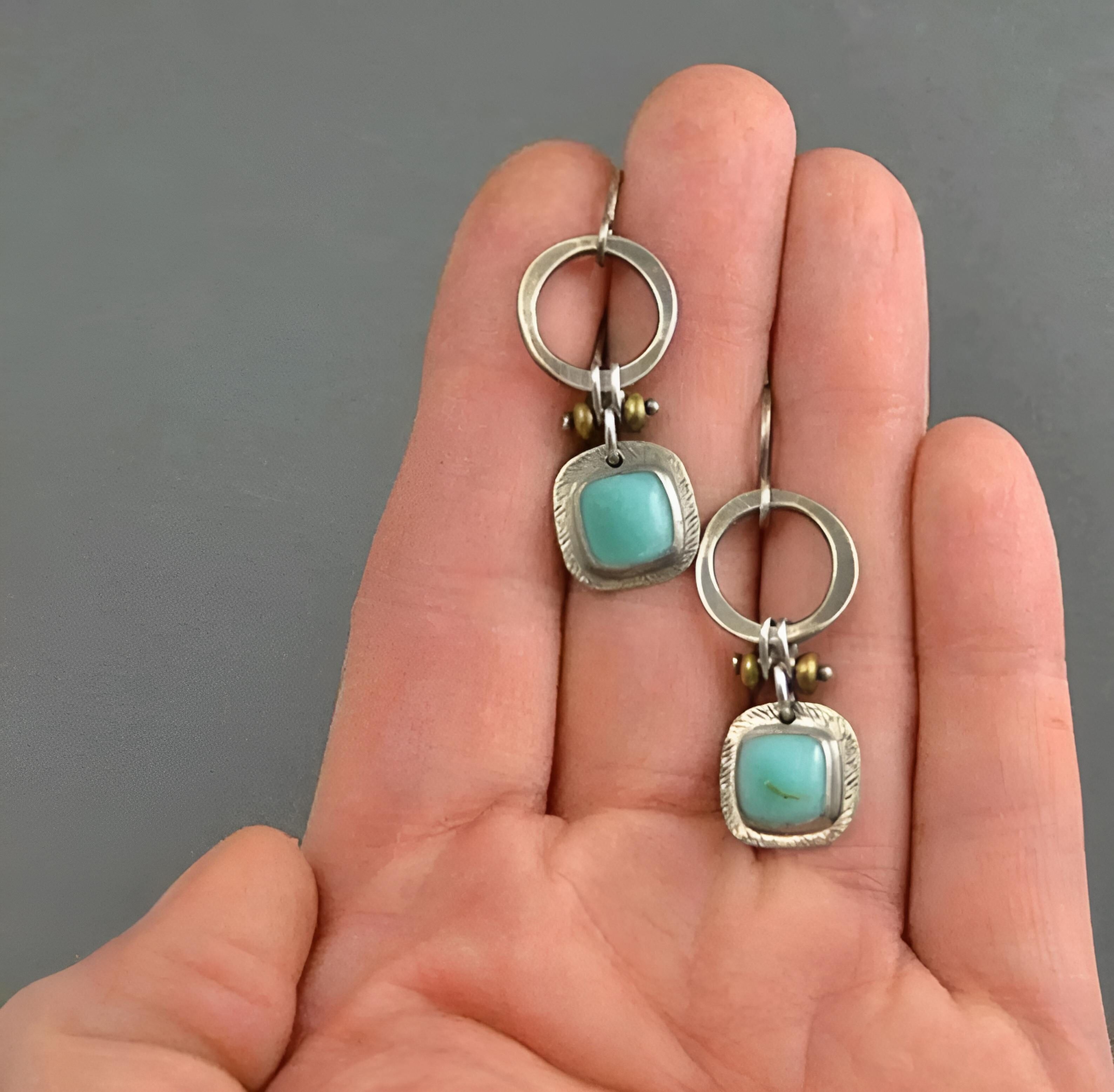 Piccoli orecchini etnici