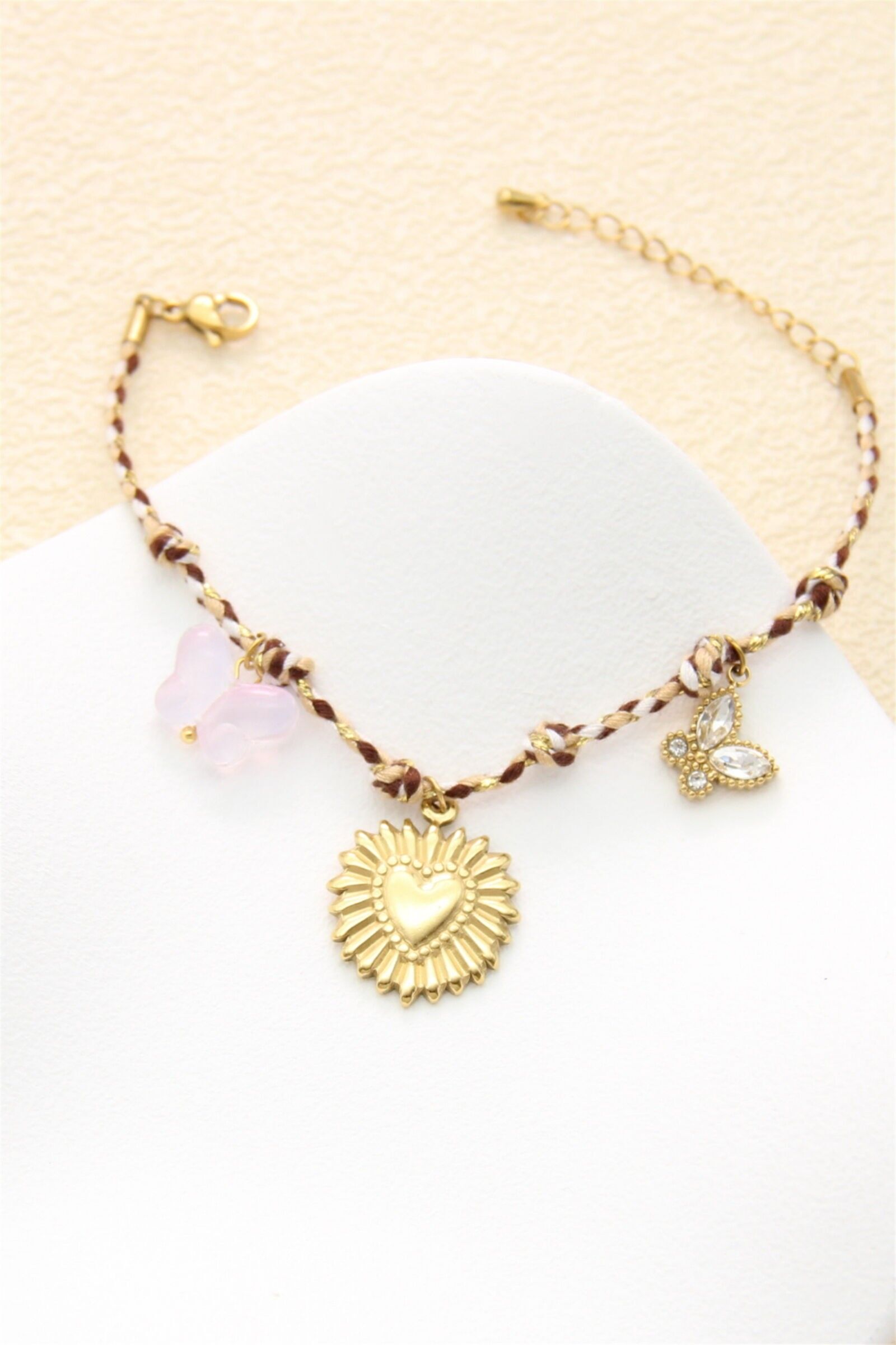 Bracelet Cordon Papillon et Cœur Doré – Charme Bohème Chic