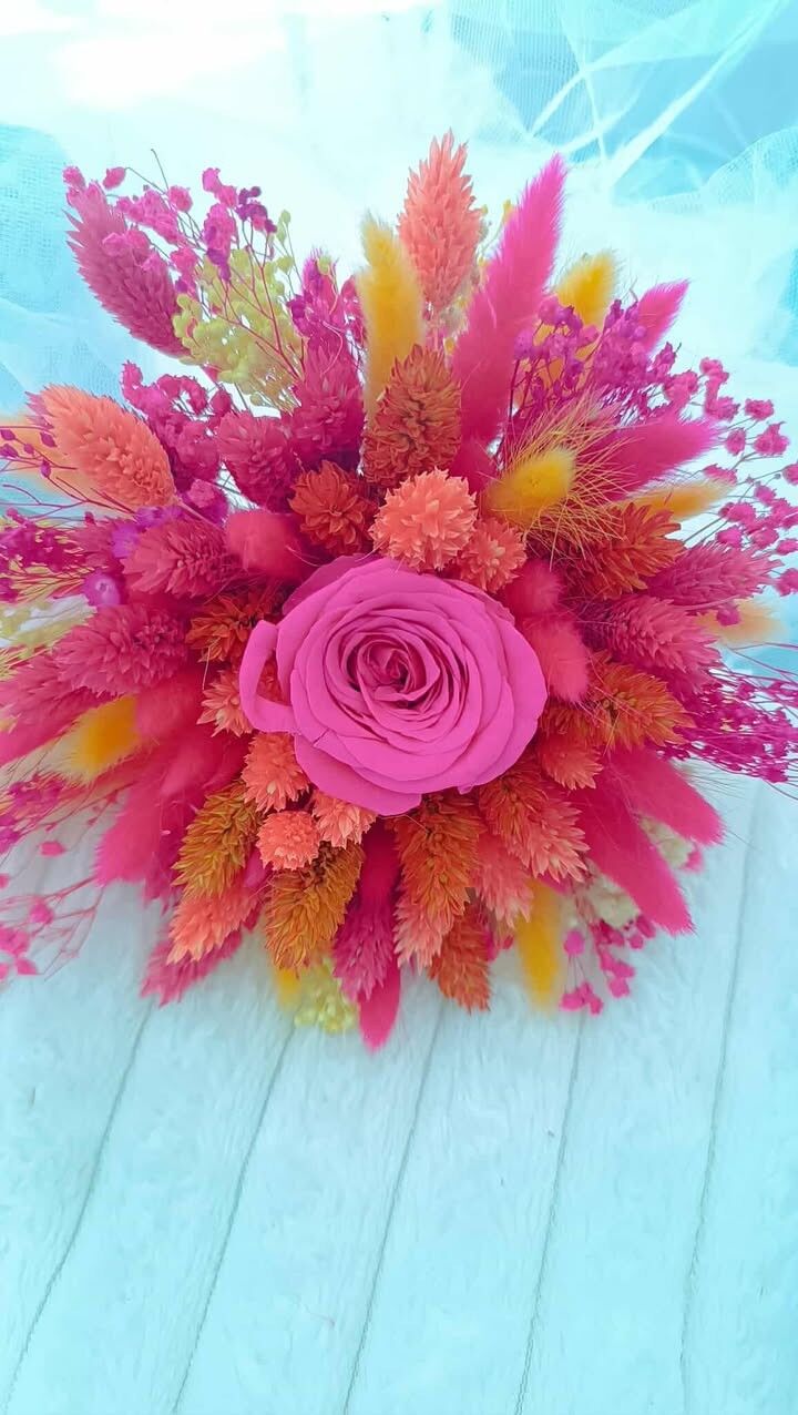 Ramo de flores secas para boda: naranja, rosa y fucsia, rosa eterno - 26cm a 30cm