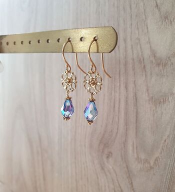 Boucles d'oreilles fleur en or avec cristaux de tanzanite AB 2