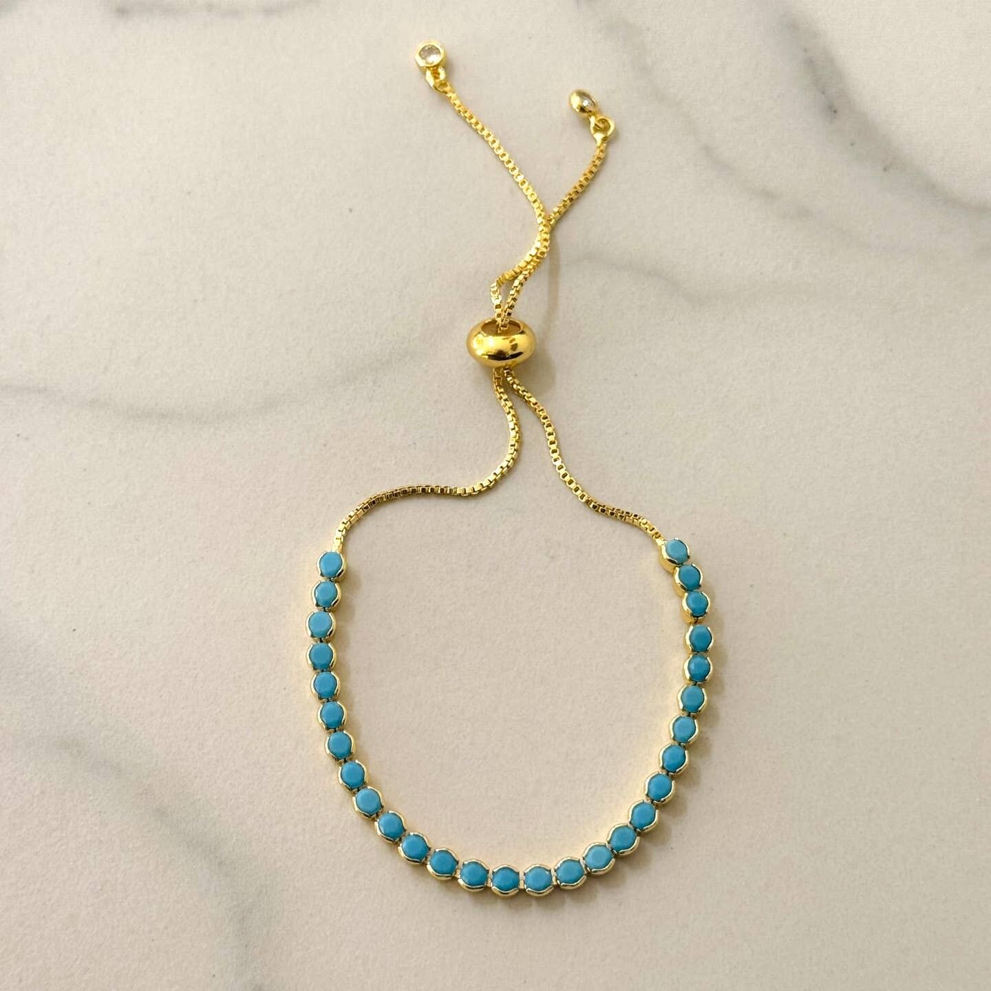 Selvi verstellbares Tennisarmband mit türkisfarbenem Zirkonia