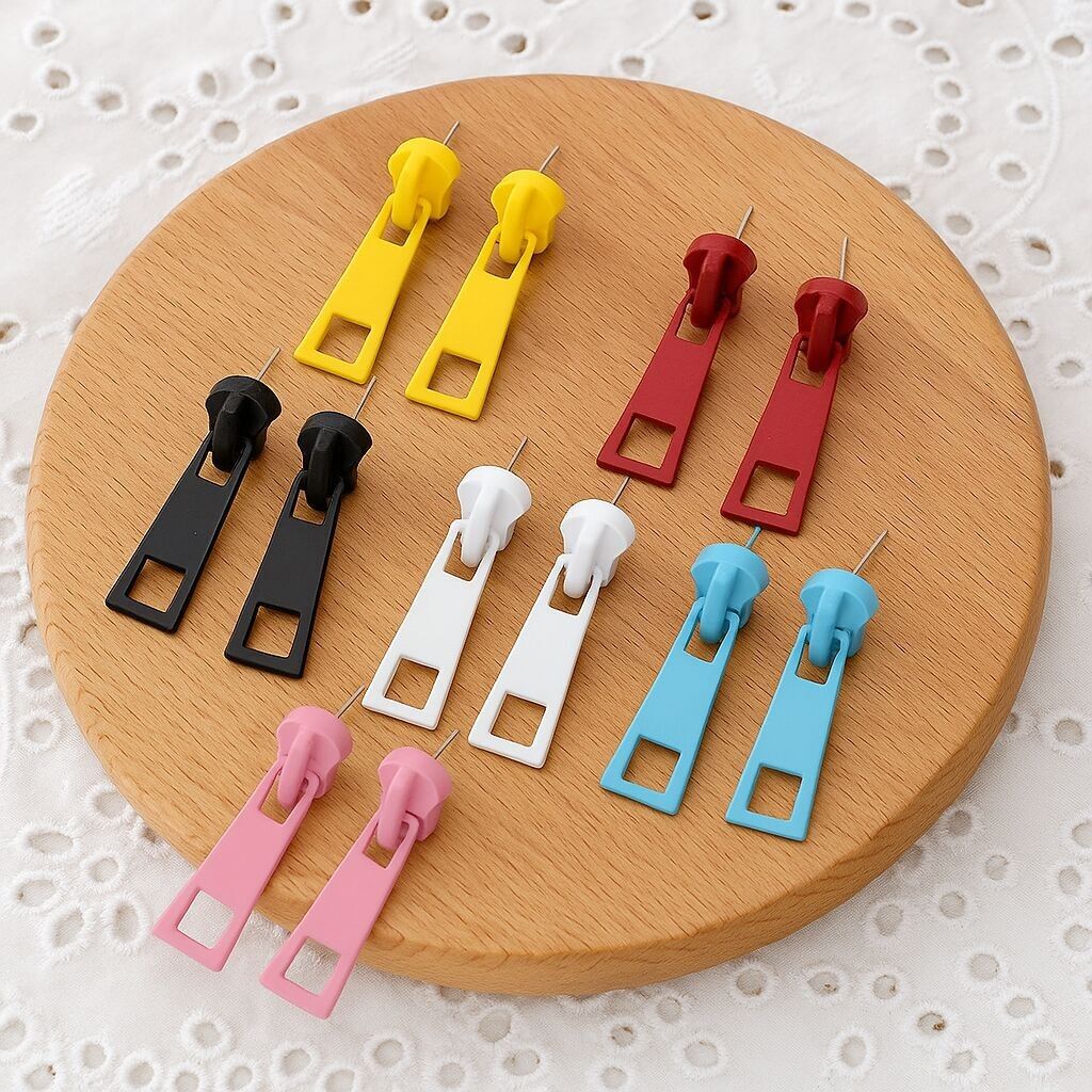 Orecchini con cerniera