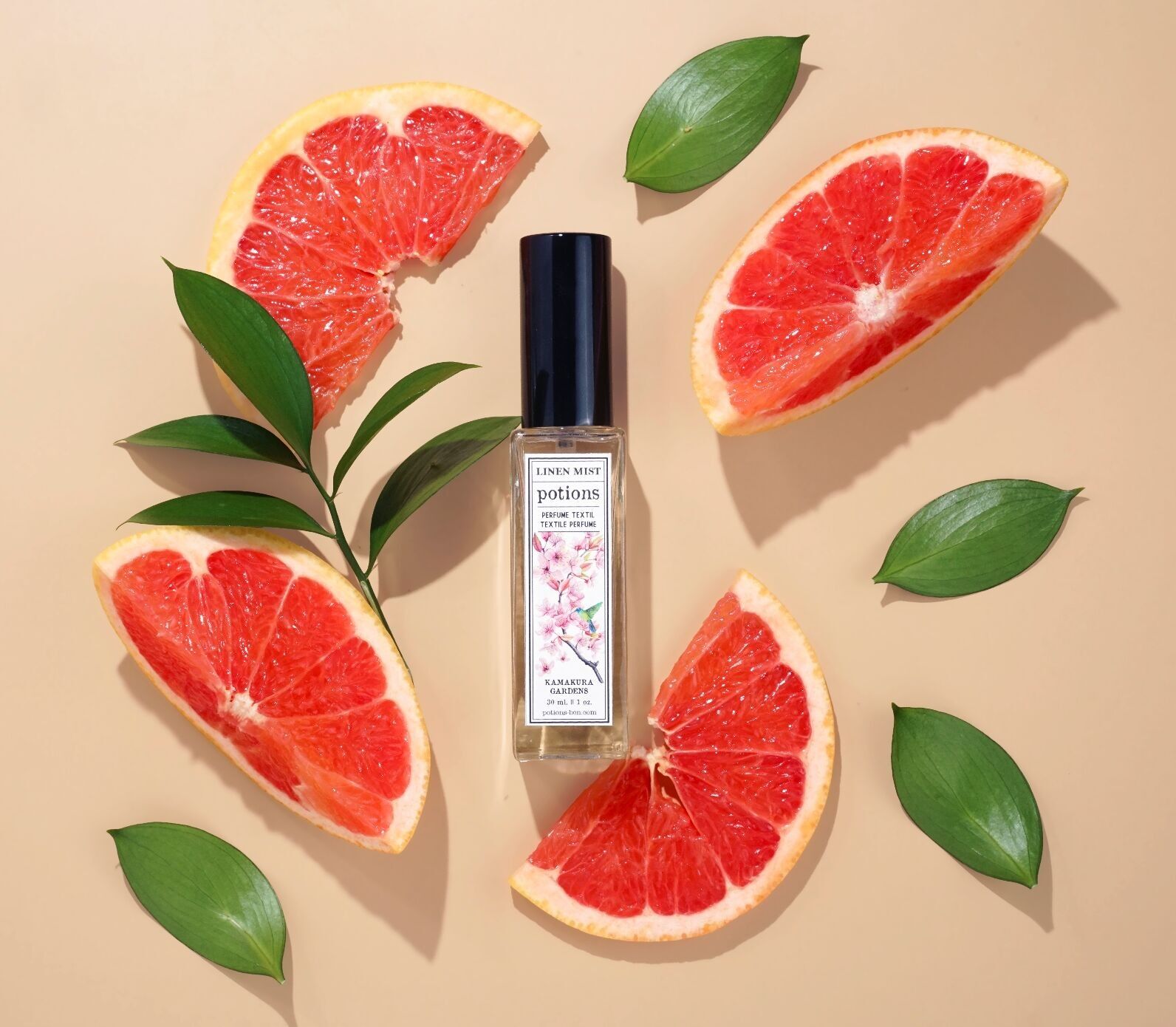 Kamakura Gardens - Textile Perfume (30 ml)