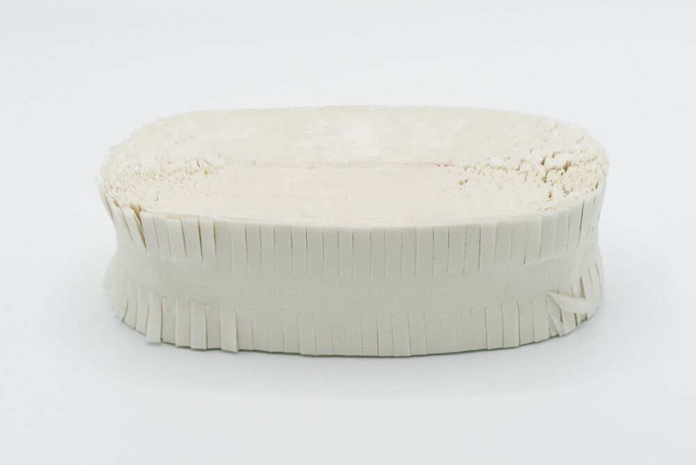 Kreppgirlande 24m schwer entflammbar weiß