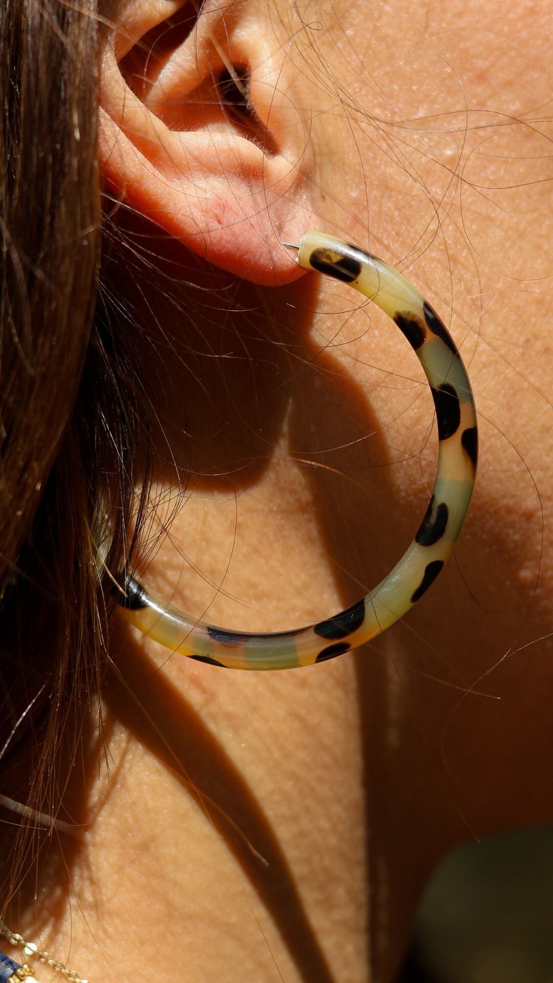 Vietnamese Creoles in Natural Horn Leo Collection