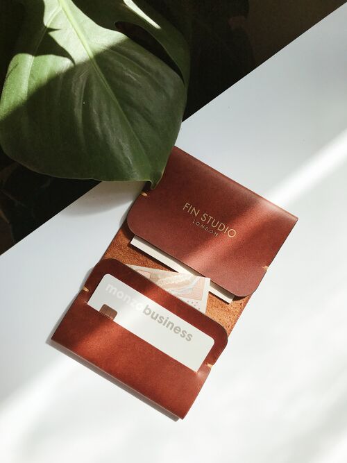 The LINES / Leather Card Holder - Brown