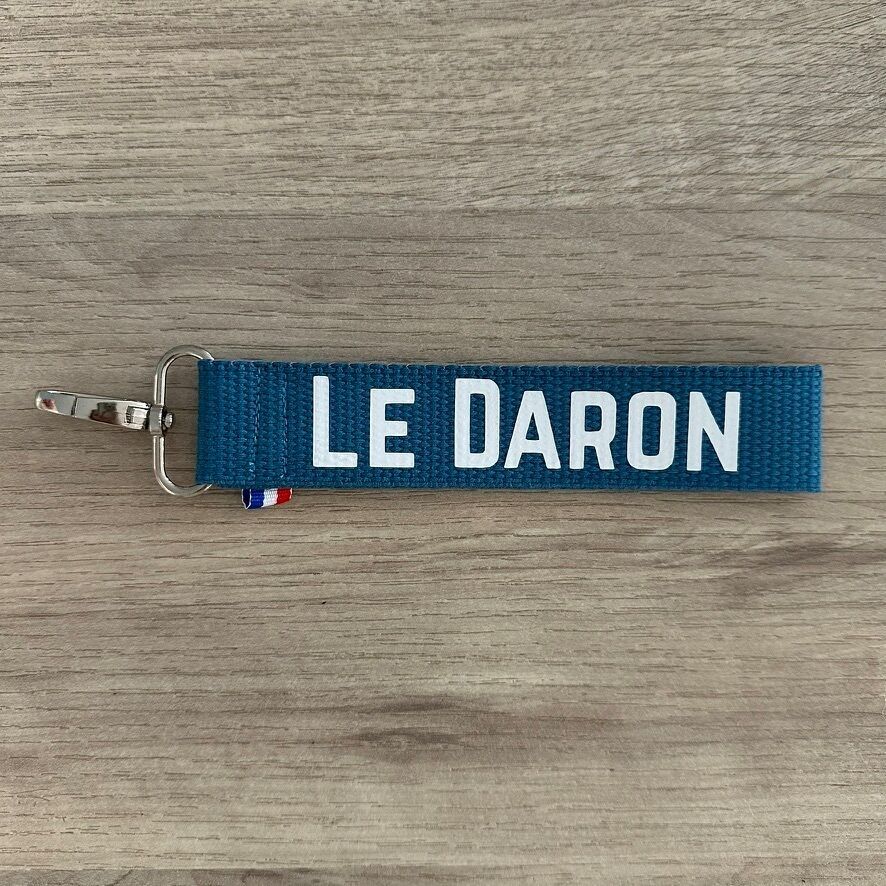 Llavero, Le Daron