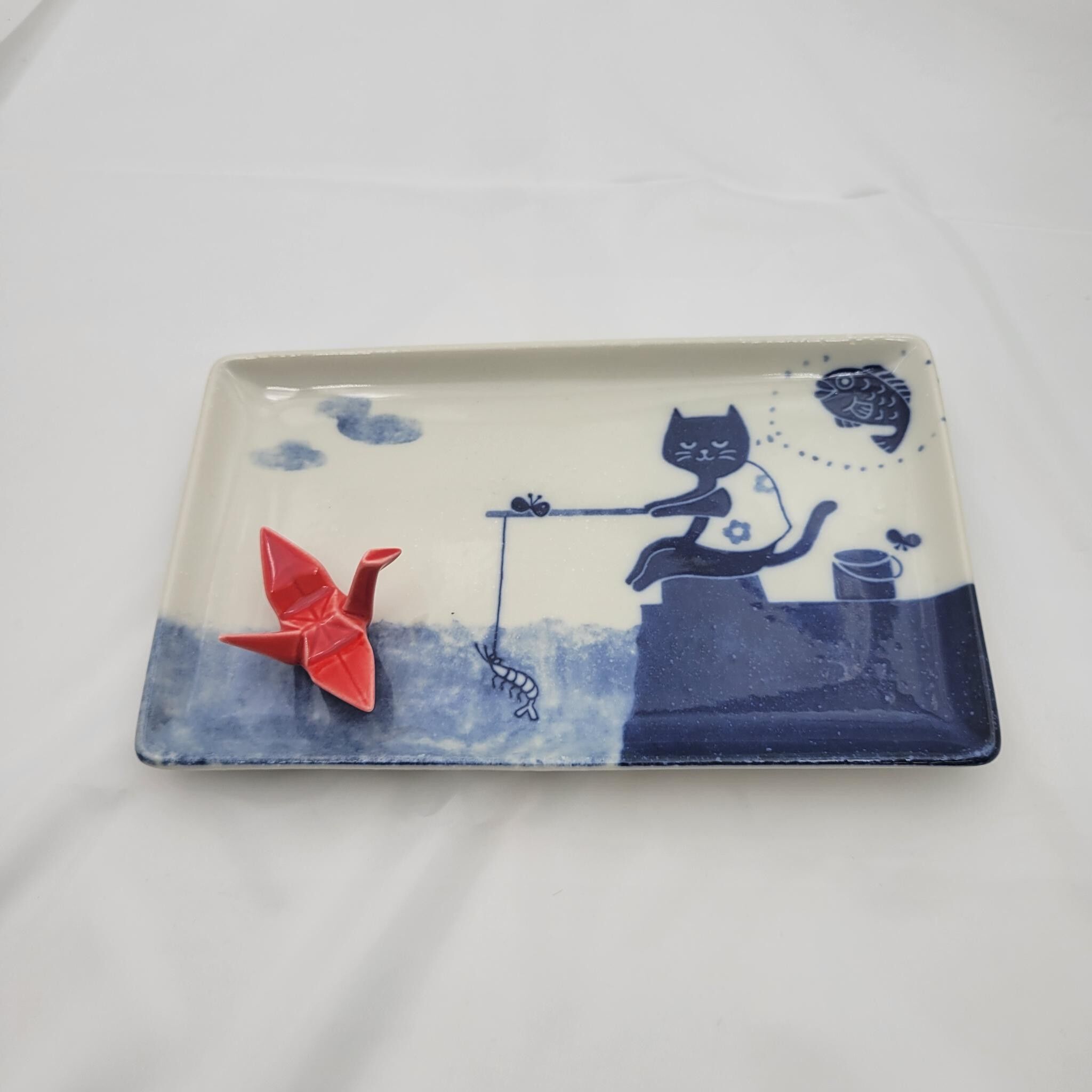 Rechteckiges japanisches Keramikgeschirr – Fischkatzenmuster