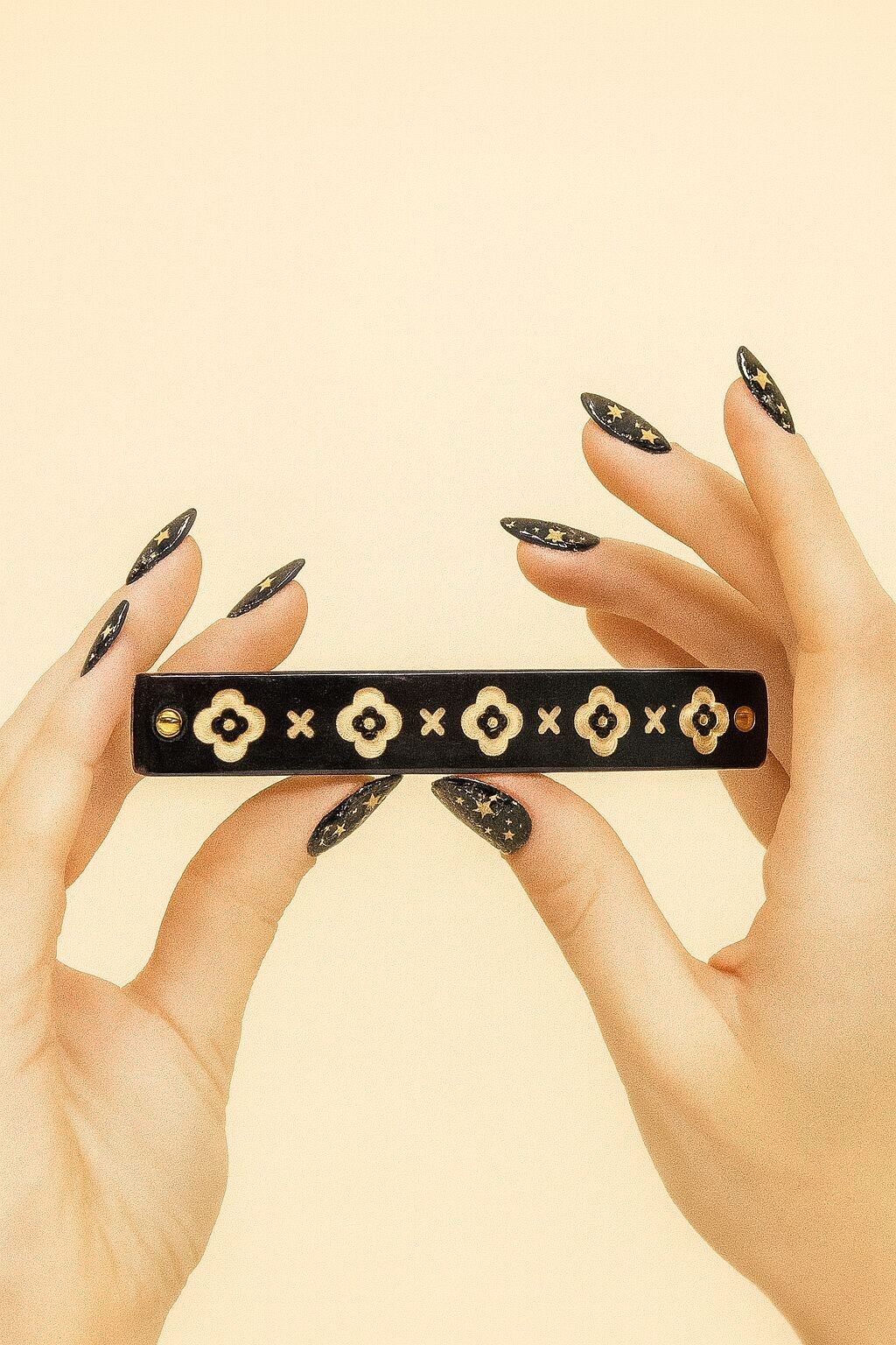 VICTORIA L- LA PRÉCIEUSE