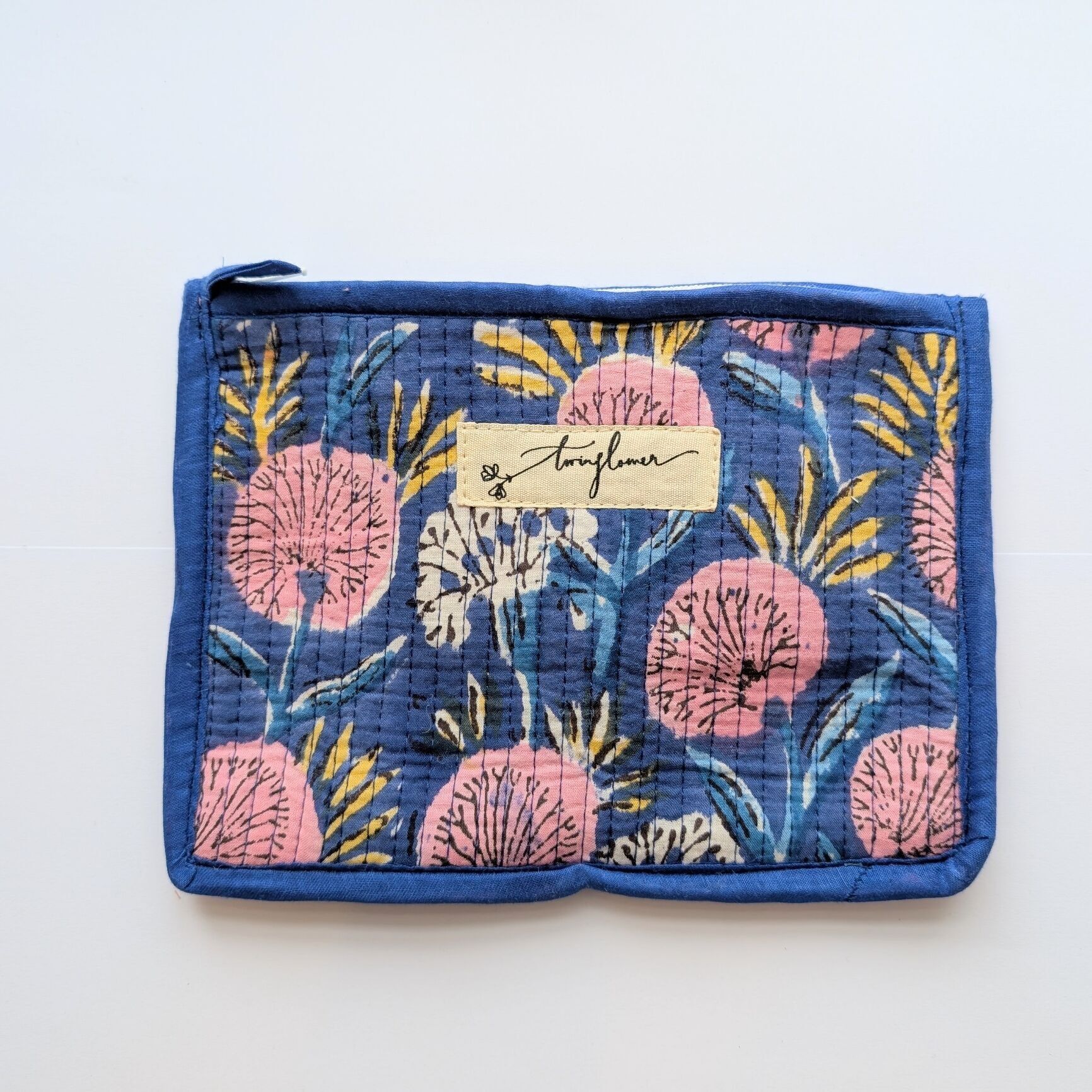 Sac à main matelassé de taille moyenne à imprimé floral bleu et rose