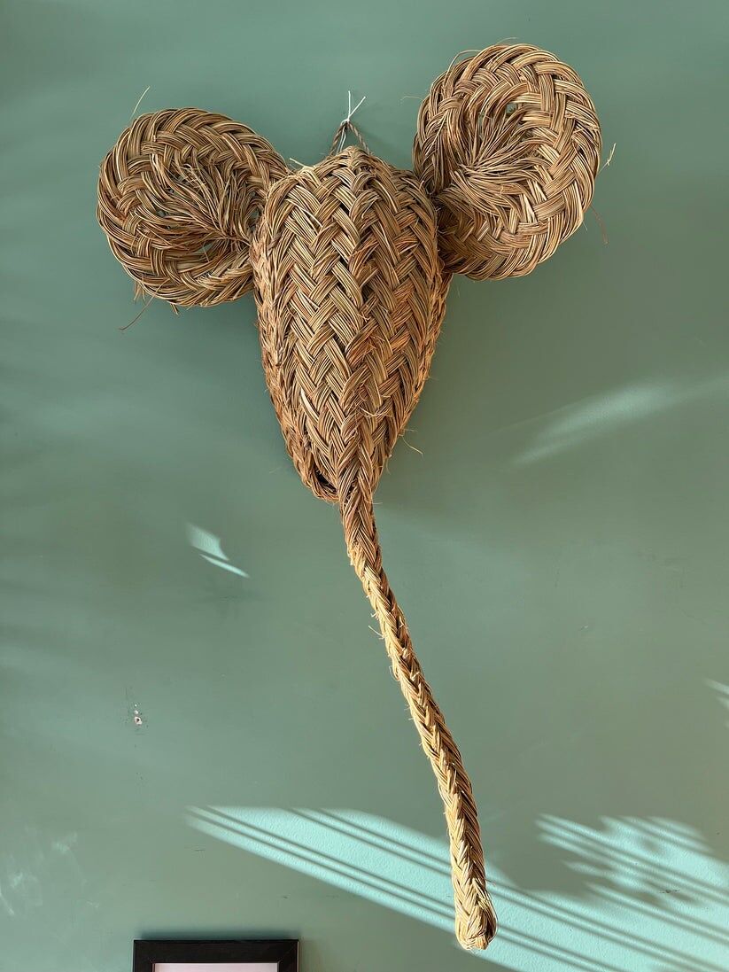 Decoración de pared con cabeza de elefante tejida a mano en caña, hecha a mano en Marruecos