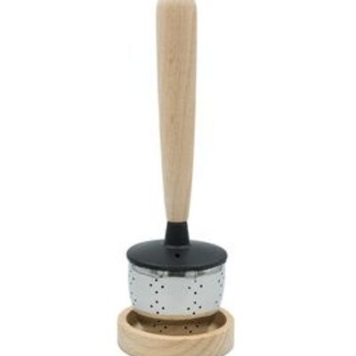 Tea strainer with wooden handle and drip tray