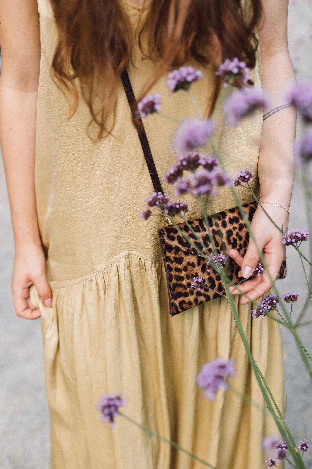 Borsa a mano in pelle fatta a mano: borsa a tracolla con catena - Edera - Leopardo