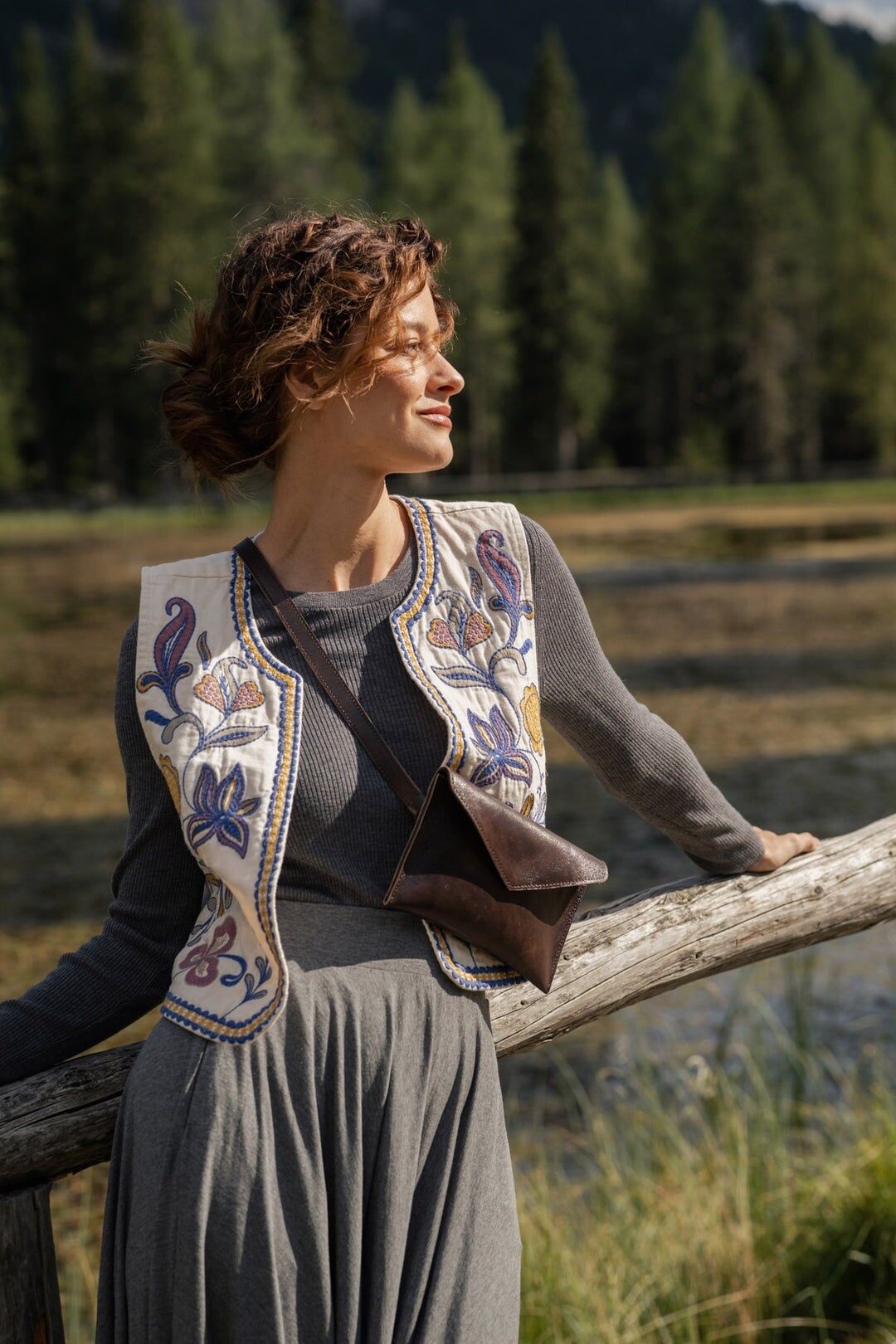 Borsa a mano con tracolla in pelle - Ivy - Marrone cioccolato