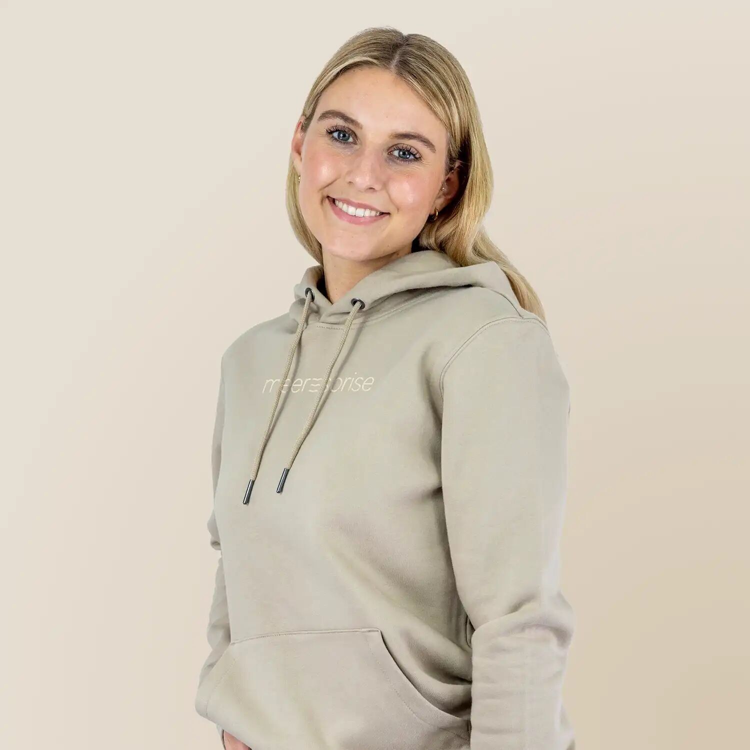 Sudadera con capucha clásica para todos los días