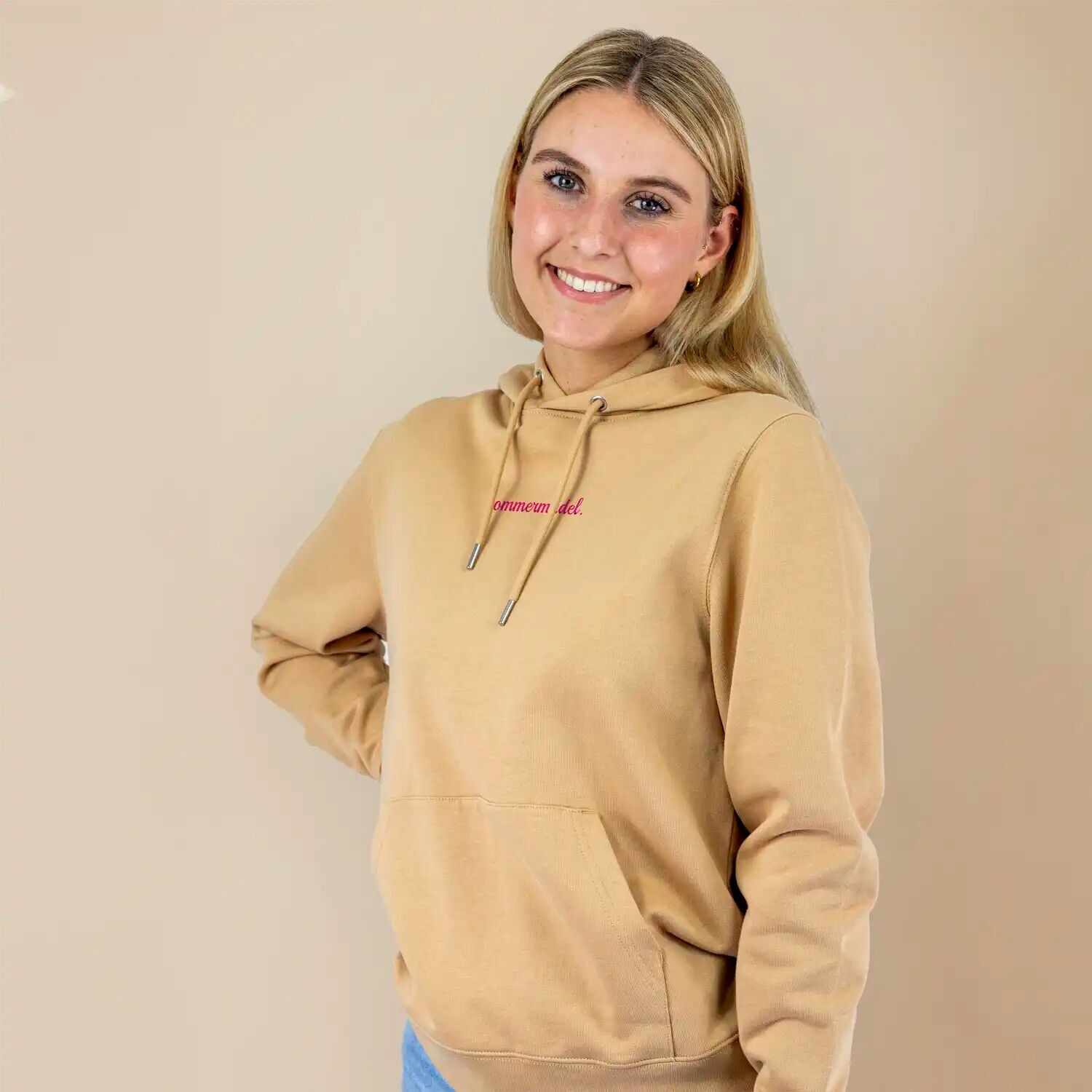 Sudadera con capucha orgánica premium de verano para niña