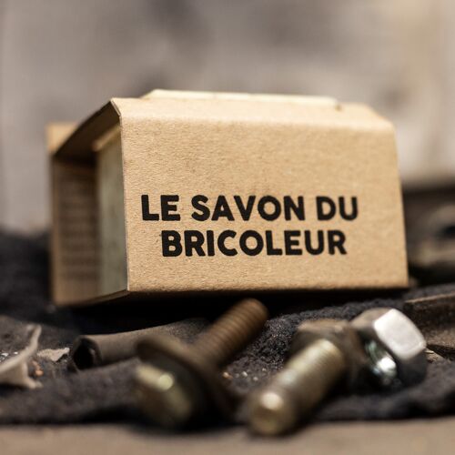 Le Bricoleur (savon naturel et bio très exfoliant au marc de café et huile de sésame)