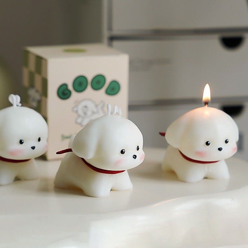 Bougie chien caniche blanc